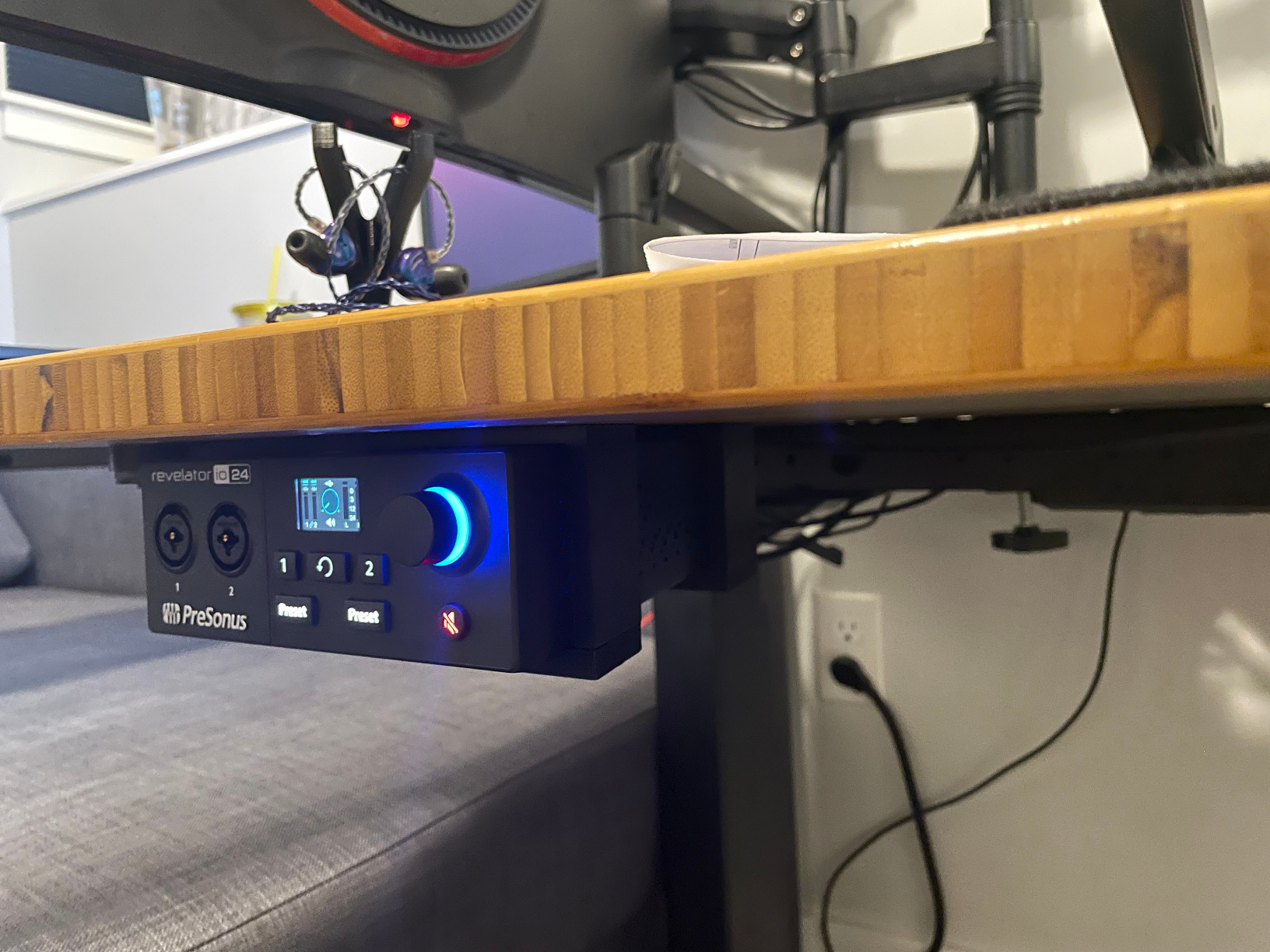 PreSonus Revelator io44 USB-C Audio Interface for music production and streaming with built-in mixer customer photo 1