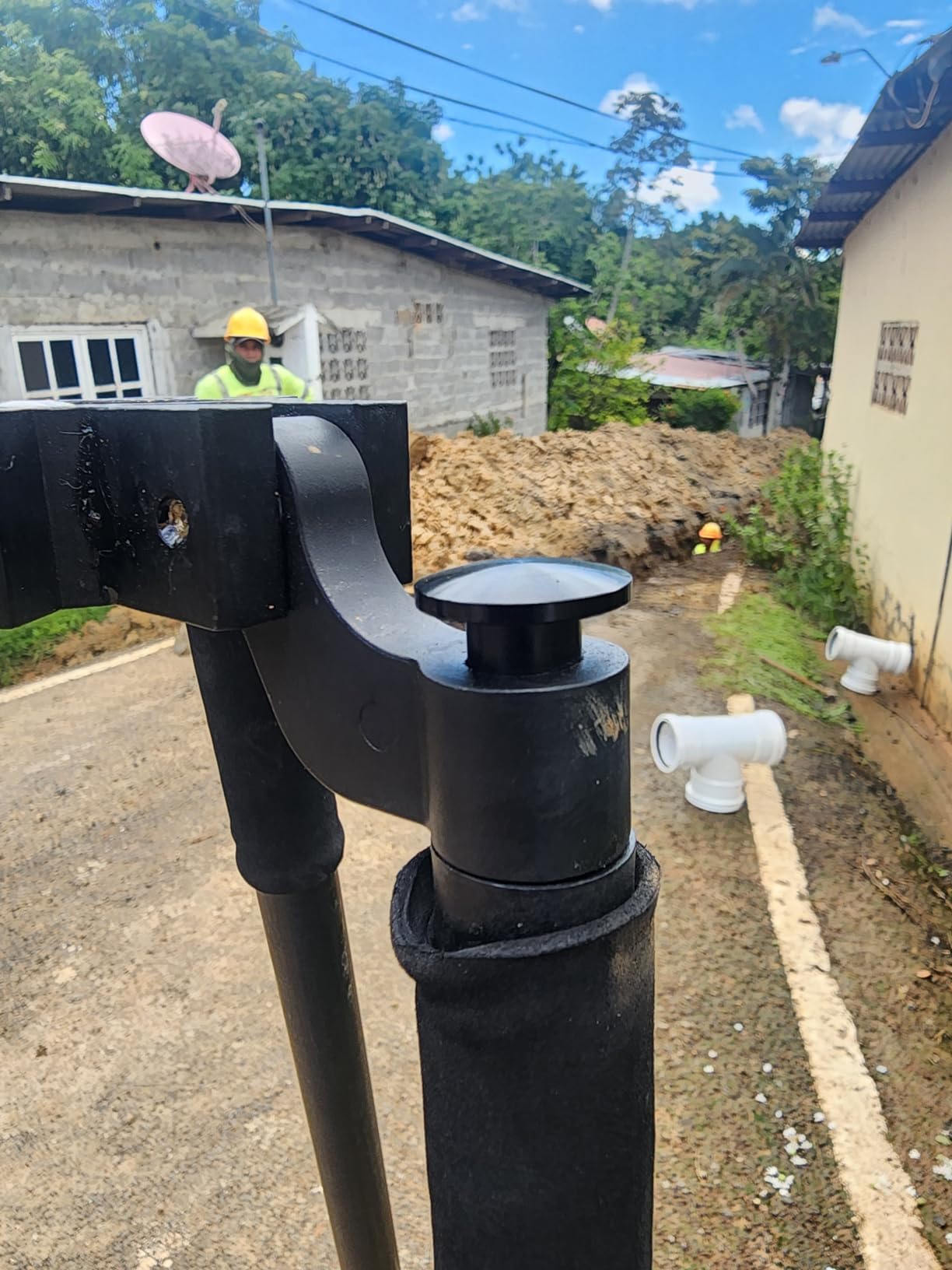 AdirPro Prism Pole Tripod - Aluminum Range Pole Tripod - Use for Survey Pole, Rover Rod, GPS Pole, Leveling Staff - GNSS RTK Rod Stand - Survey Equipment for Total Station Surveying (Red) customer photo 2