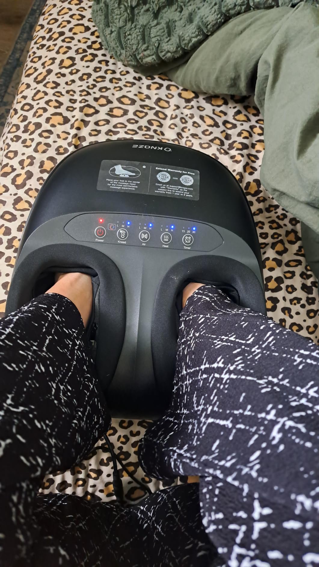 KNQZE Shiatsu Foot Massager with Heat, Compression, Deep Kneading Foot Massage for Plantar Fasciitis Relief, Remote Control, Multi Massage Modes, Auto Shut-Off Timer, FSA Eligible, Gifts for Women Men customer photo 1