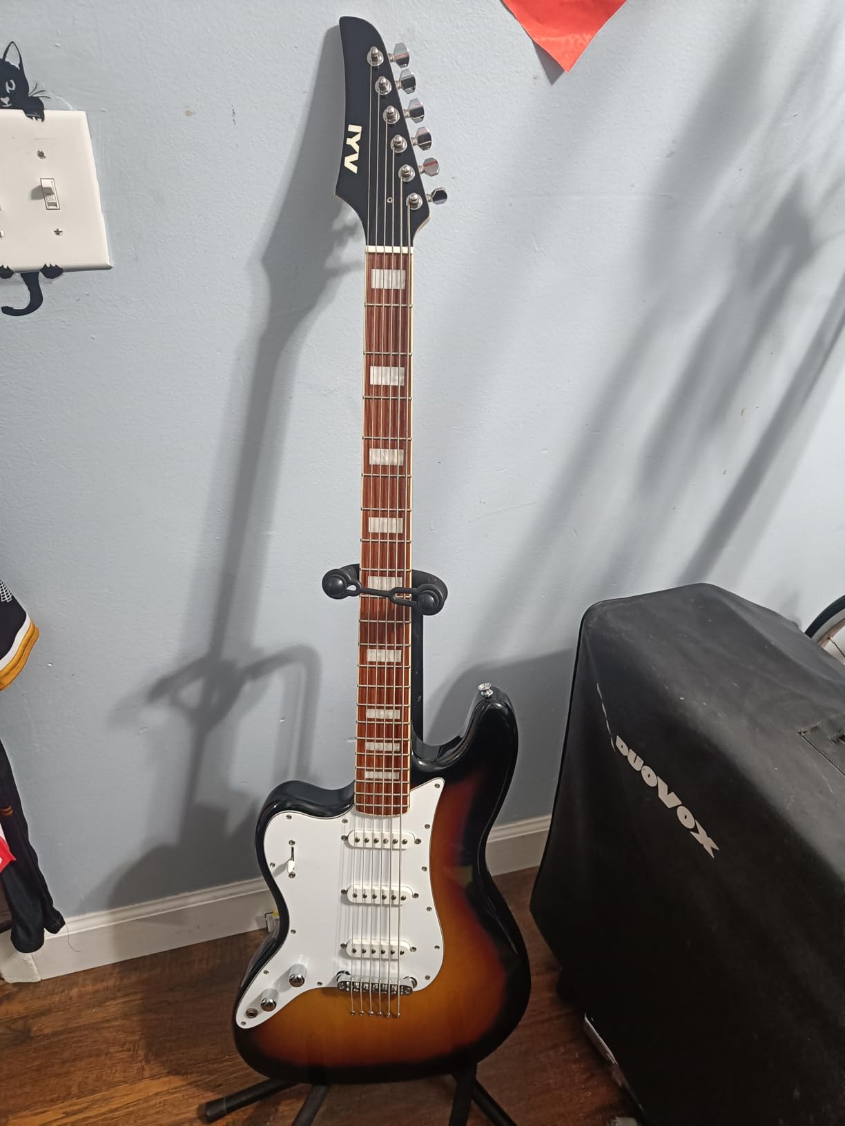 IYV IS6-200 6 String Solid Body Baritone-Style Electric Guitar, 3T Sunburst, Left Hand customer photo 1