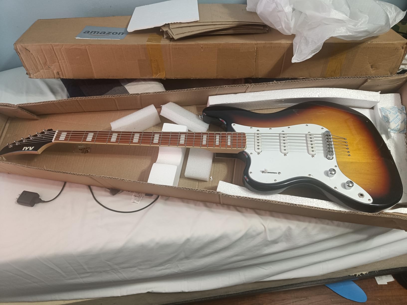 IYV IS6-200 6 String Solid Body Baritone-Style Electric Guitar, 3T Sunburst, Left Hand customer photo 2