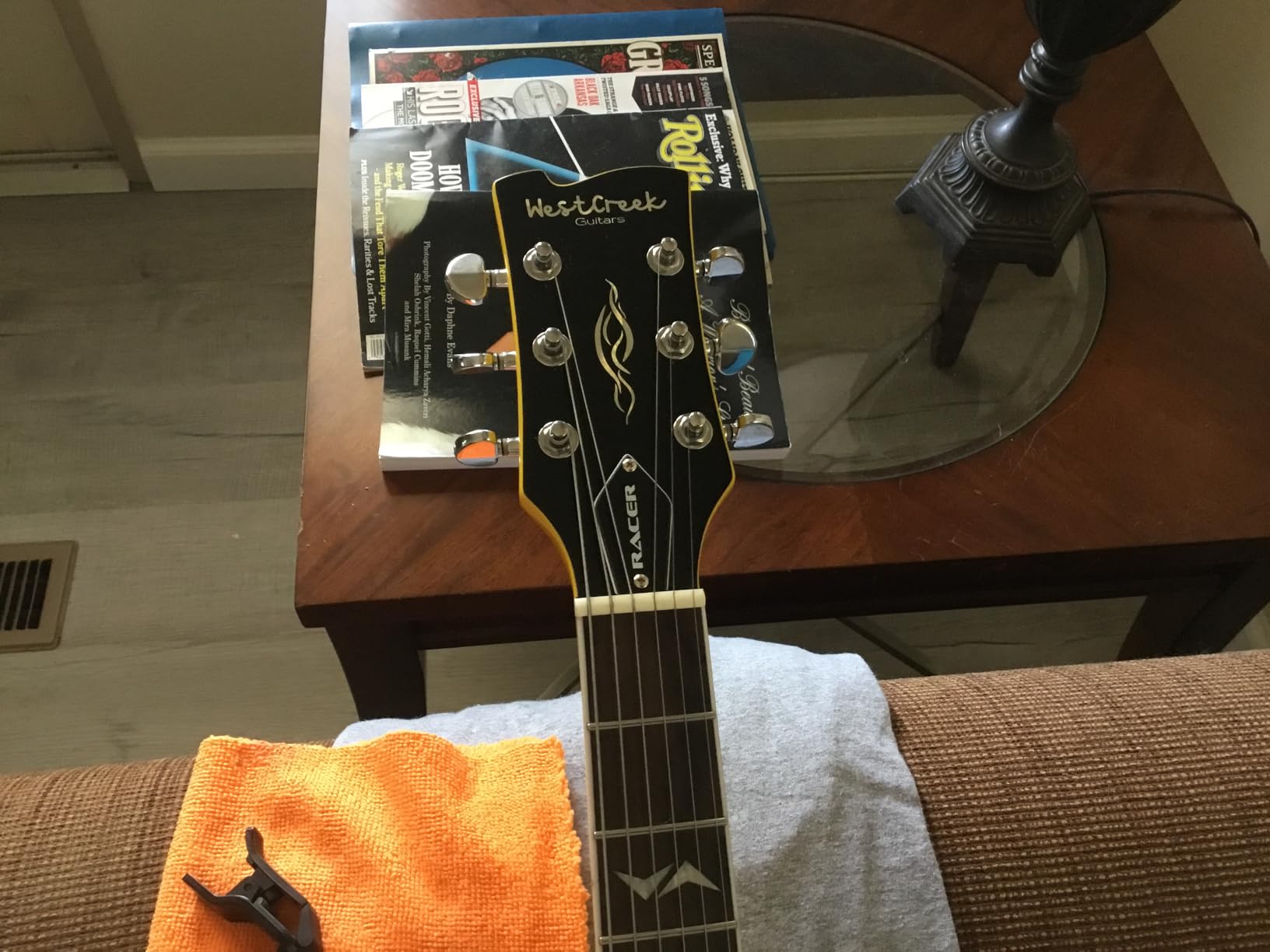 WestCreek RACER Solid Body Electric Guitar, Double Cut guitar, Rounded End Frets, Bone nut, Rosewood Fingerboard, Mahogany Body (Bumble-B) customer photo 2