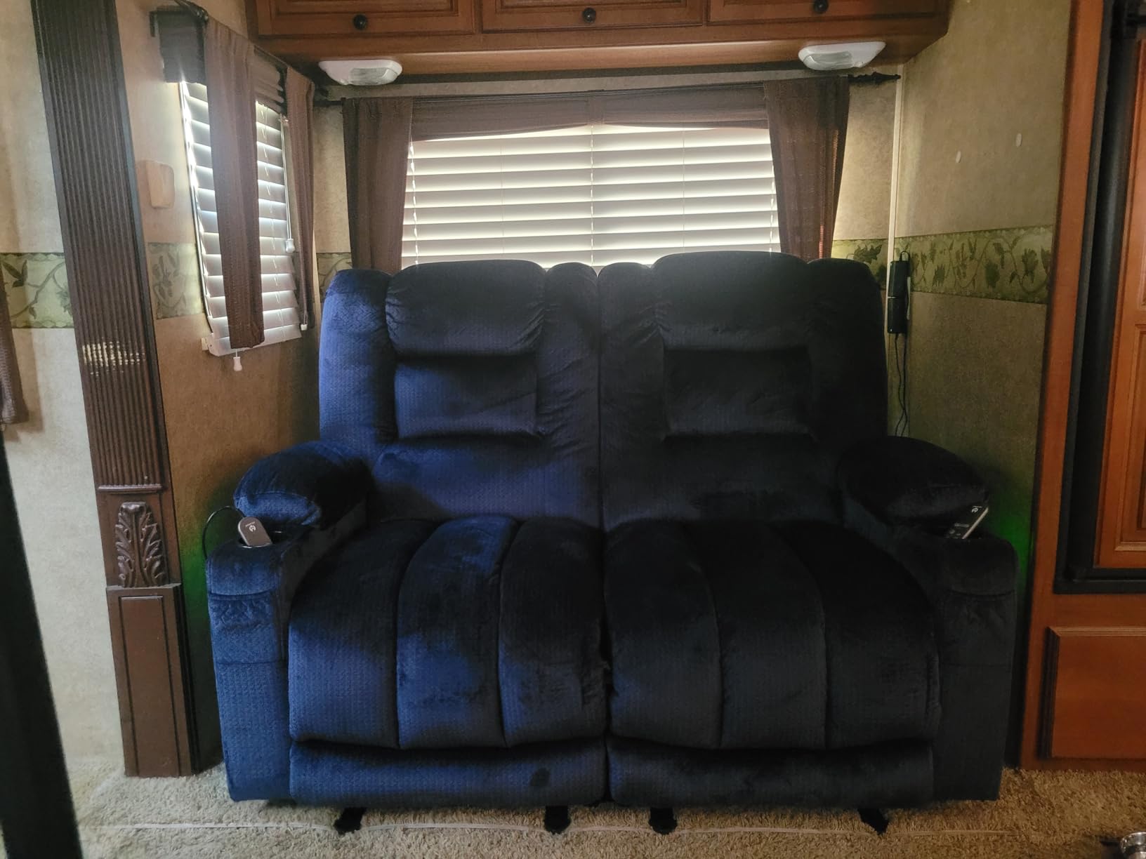MCombo 55.9 Inch Zero Gravity Power Loveseat Recliner with Heat and Vibration Massage, Reclining Loveseat Sofa with USB Ports, Cup Holders for Living Room, Fabric PR648SET (Navy Blue) customer photo 1