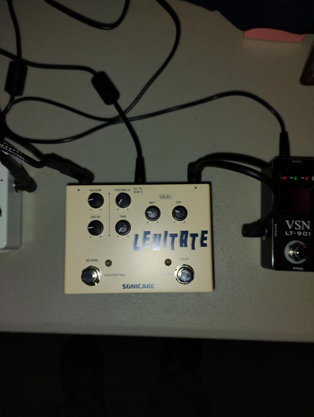 SONICAKE Bass Pedal with Overdrive Analog Preamp Compression Effects Pedal and 3-Band EQ Via Pre/Post Selection with XLR Output - B Factory customer photo 2
