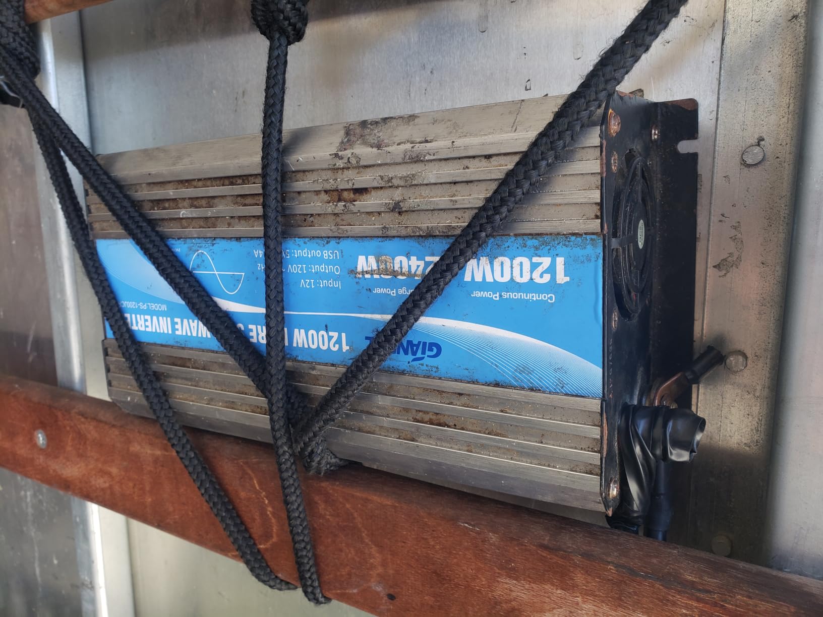 3000 Watt Power Inverter Pure Sine Wave with 6100Watt Surge for 2S 12V DC to 120V AC Converter, UL Listed GFCI outlets, Lithium Battery Compatible for RVs, Off-Grid Solar Power Inverter by GIANDEL customer photo 1