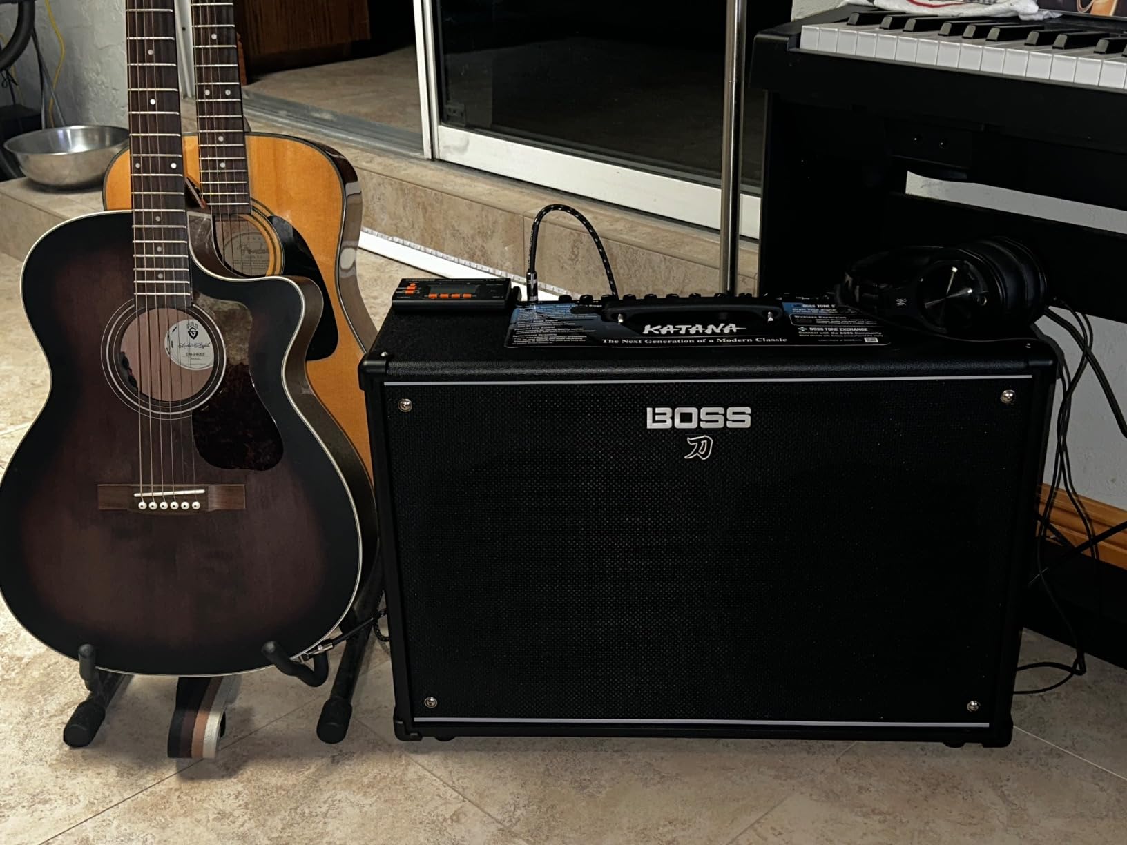 BOSS Katana-100/212 Gen 3 Guitar Amplifier | Powerful 100-Watt Combo Amp | Two Custom 12-Inch Speakers | Evolved Tube Logic Sounds | 12 Amp Characters | Onboard BOSS Effects | Advanced Connectivity customer photo 1