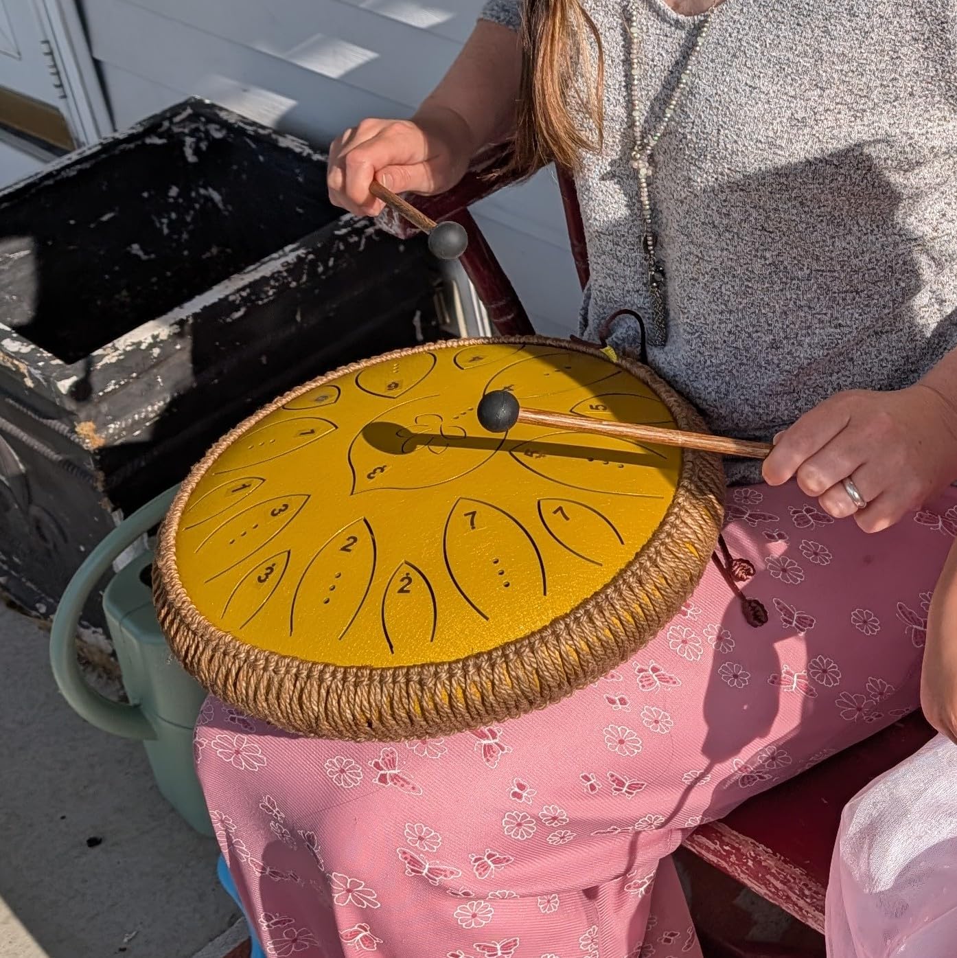 Steel Tongue Drum 12 Inch 15 Notes, Steel Drums Instruments for Kids Adults, Hand Pan Drum with Music Book, Drum Mallets and Carry Bag, Handpan C Major, Black customer photo 1