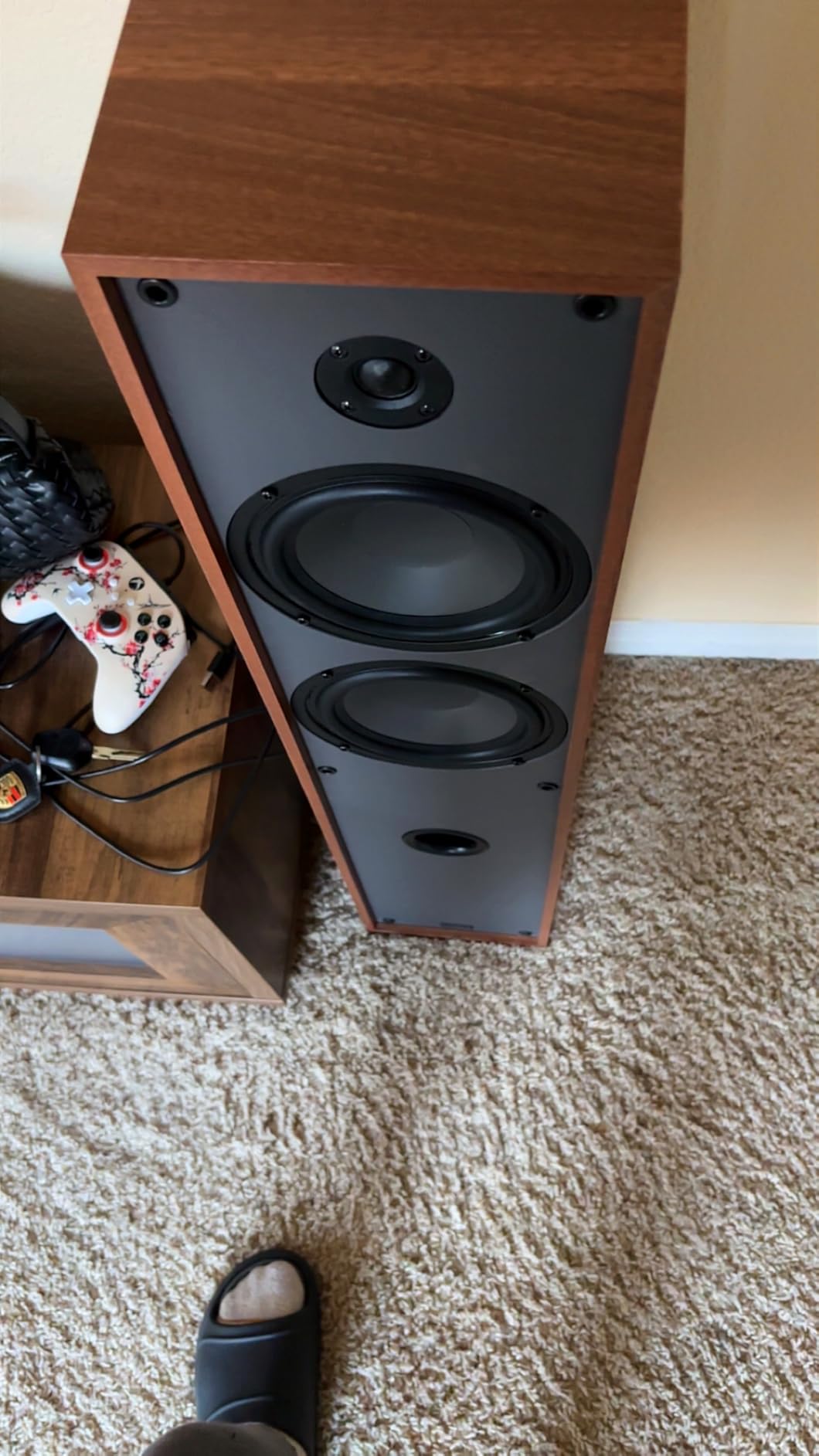 Dayton Audio Classic T65 Floor-Standing Tower Speaker Pair (Wood) customer photo 2