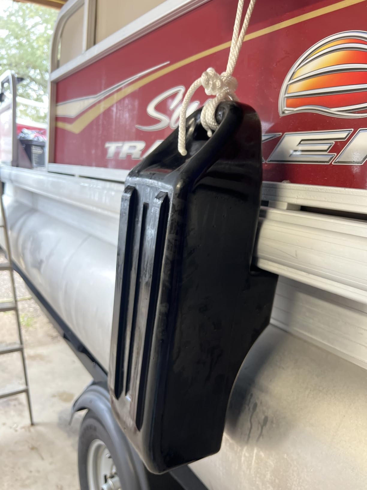Pontoon Fenders Boat Bumpers for Docking Pontoon Boat ONLY, Customized Inflatable Fender Dock Bumper with Locking Recessed Groove & Grip Handle customer photo 2