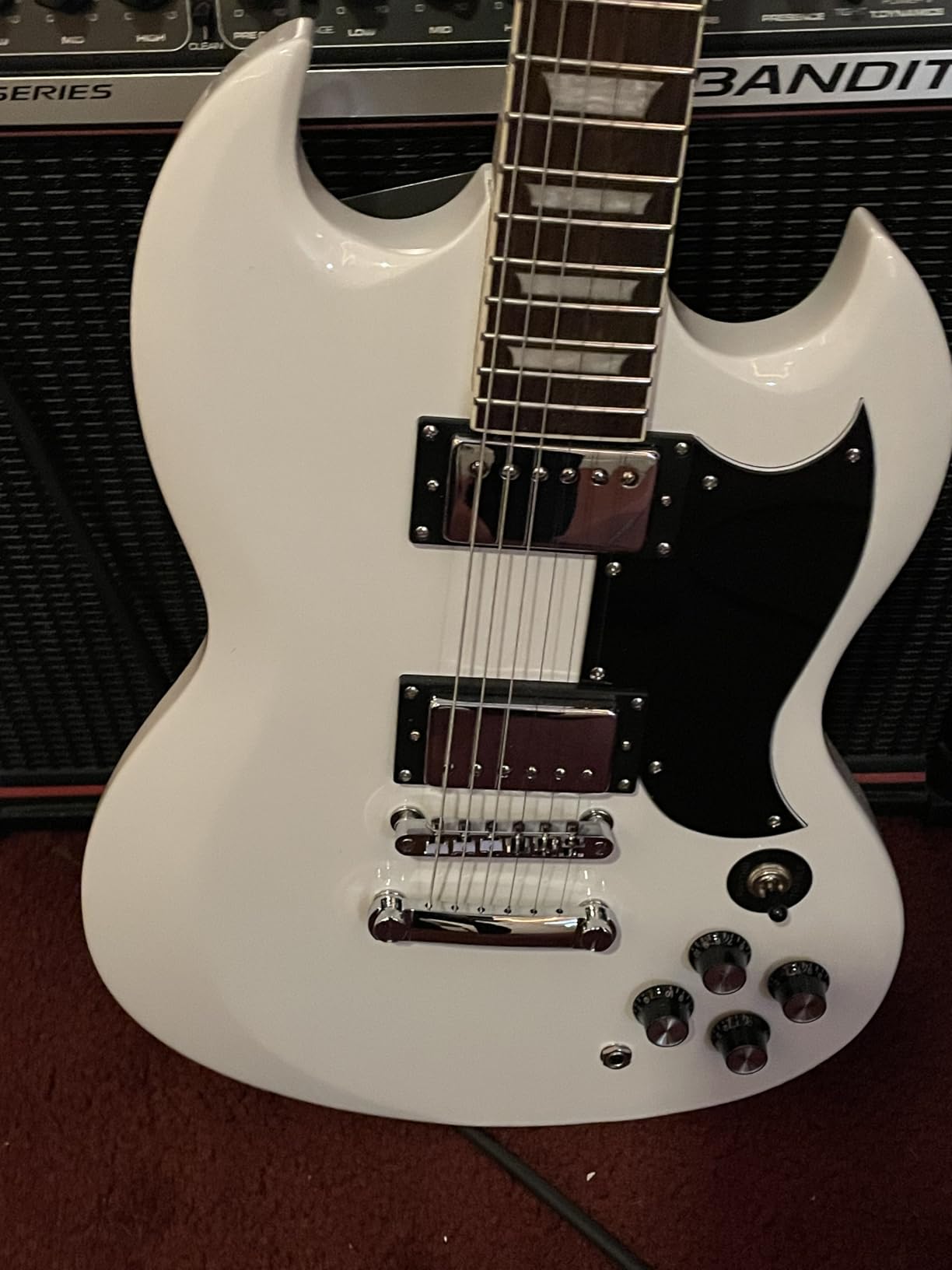 Leo Jaymz 39 Inch Solid Body Electric Guitar - Poplar Wood Body, Maple Neck and Laurel Wood Fretboard (Black) customer photo 2