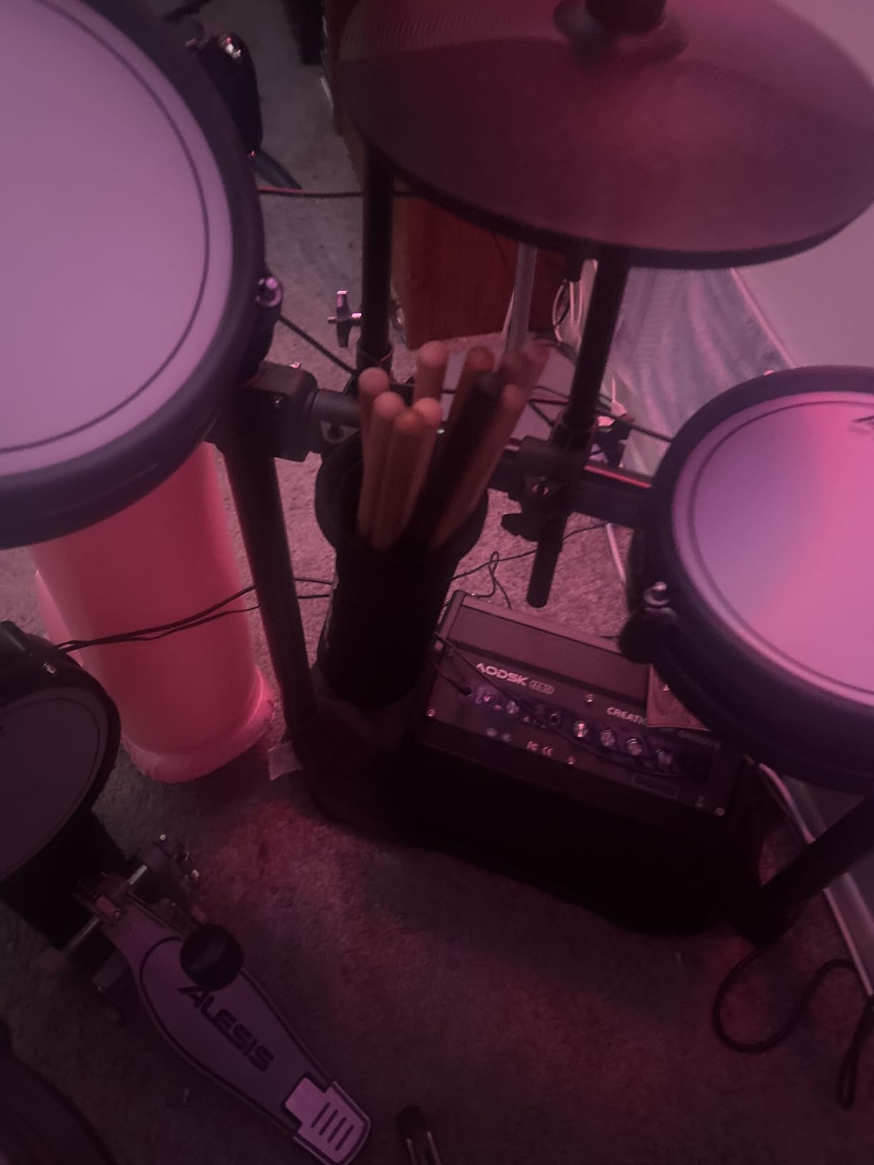 Hi-hat Stand with Drum Sticks Holder, Double Braced 3-Leg Adjustable Hi-Hat Cymbal Stand with Smooth Pedal Lightweight (4.5lb) customer photo 1