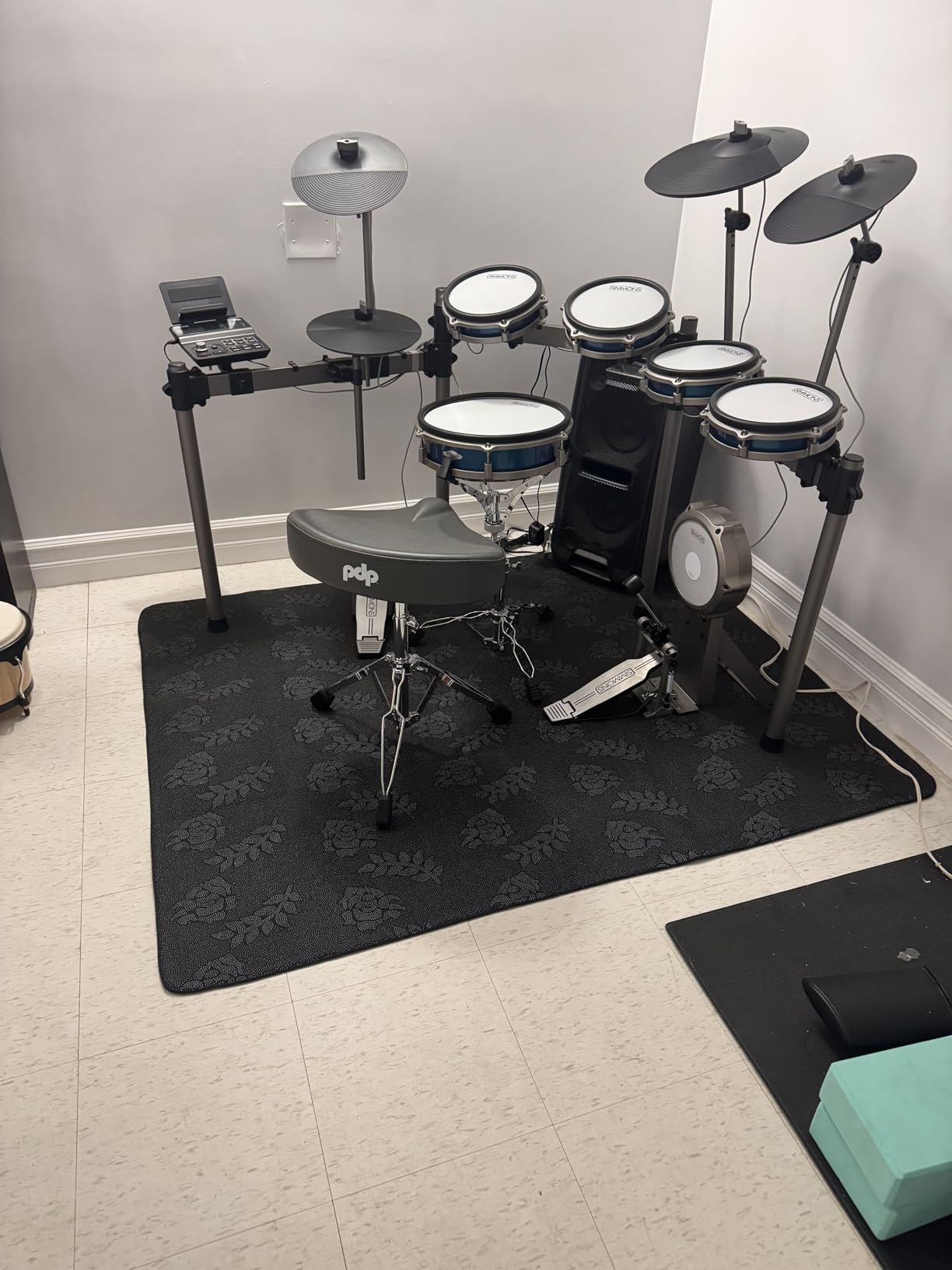 Drum Rug, 4 Ft x 5 Ft Drum Mat Carpet Music Rug with Non-Slip Bottom, Noise Reduction Electrical Pads for Drummers, Black customer photo 2