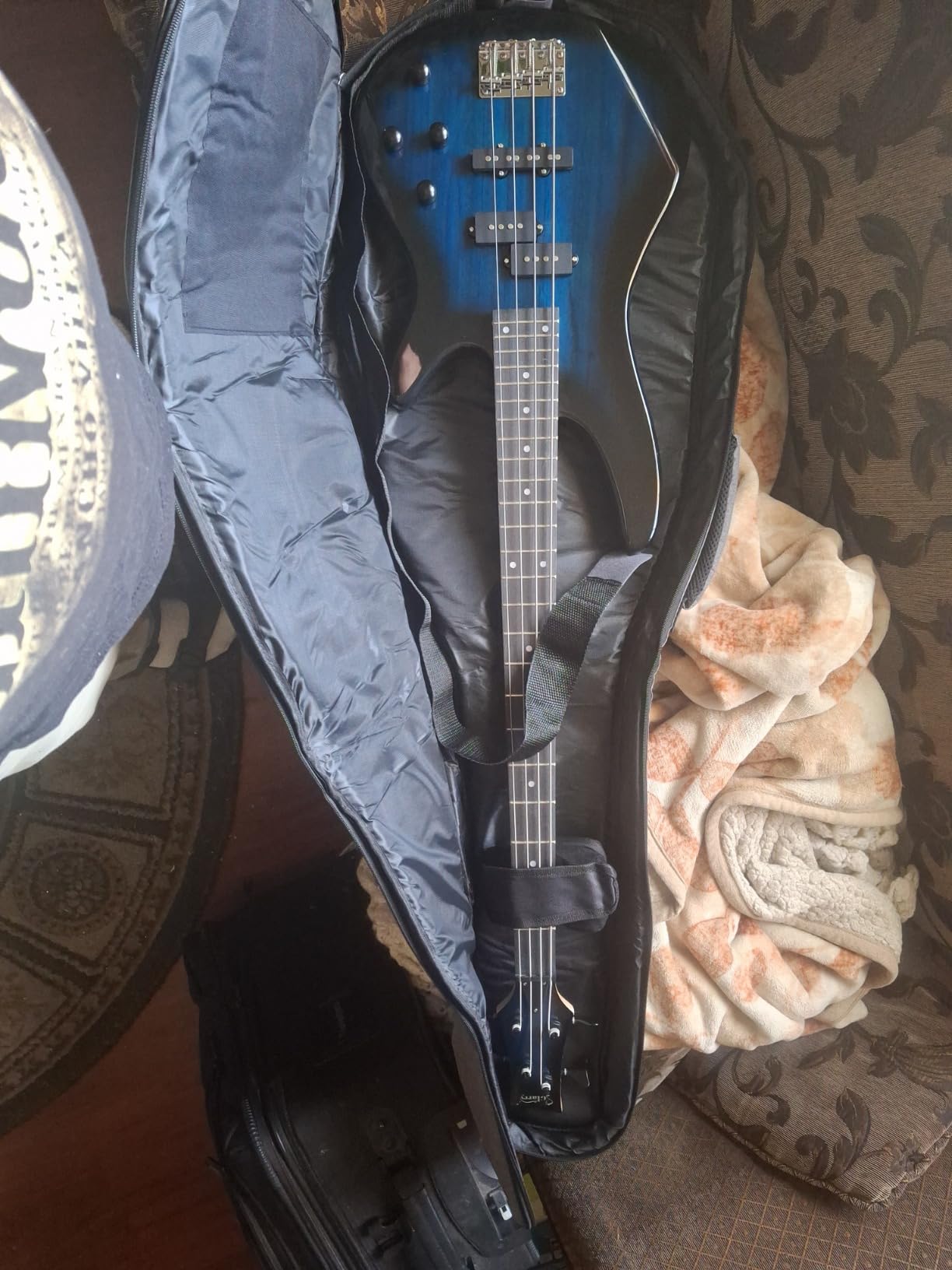 GLARRY 4 String Electric Bass Guitar Beginner Kit, GIB Series Full Size Solid Body Bass Guitar with 20W AMP, Gig Bag Backpack and Accessories (Dark Blue) customer photo 2