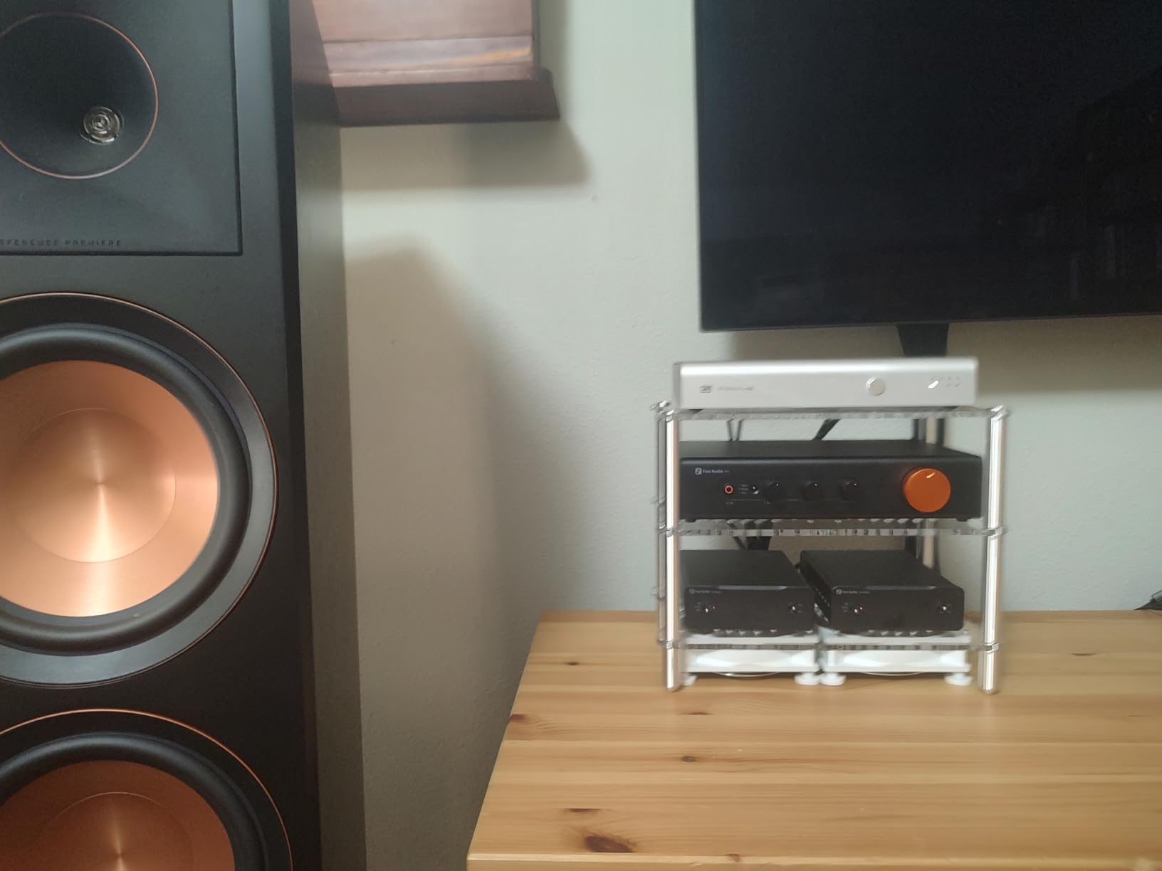 Fosi Audio Acrylic Amplifier Rack for Cooling Fan, Sturdy Audio Equipment Rack for Home Theater, HiFi and AV Component Rack, Ventilated Speaker Stand for Studio and Audio Devices customer photo 1