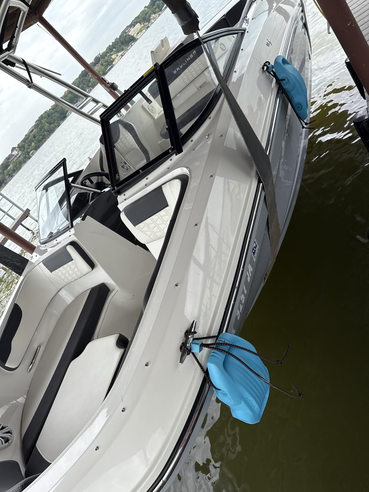 AWEMUFA Boat Fenders Easy to Install Bumper for Docking Ideal Fender for Pontoon, Bass, Jet Ski and Fishing Boats customer photo 2