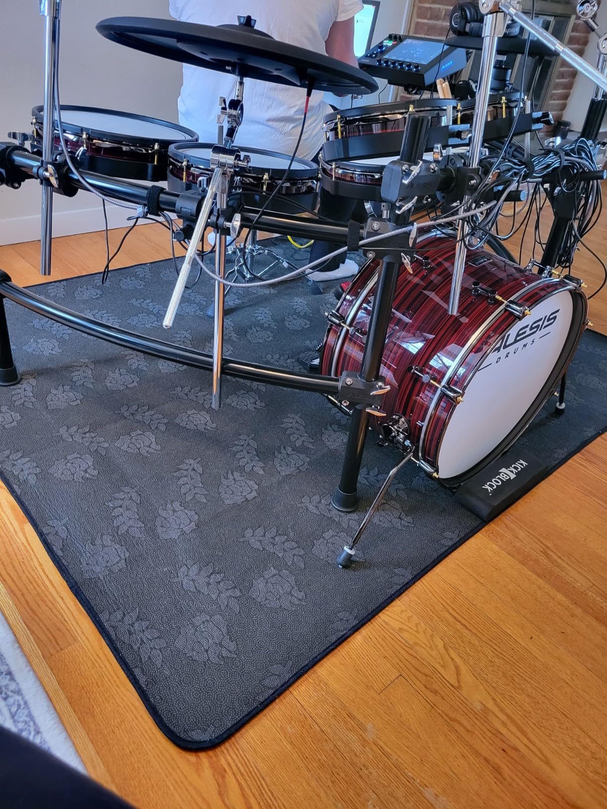 IBVIVIC Drum Mat, 4Ft x 5.3Ft Drum Carpet Drum Rug Drum Pad Tightly Woven Fabric with Non-Slip Grip Bottom, Black customer photo 2
