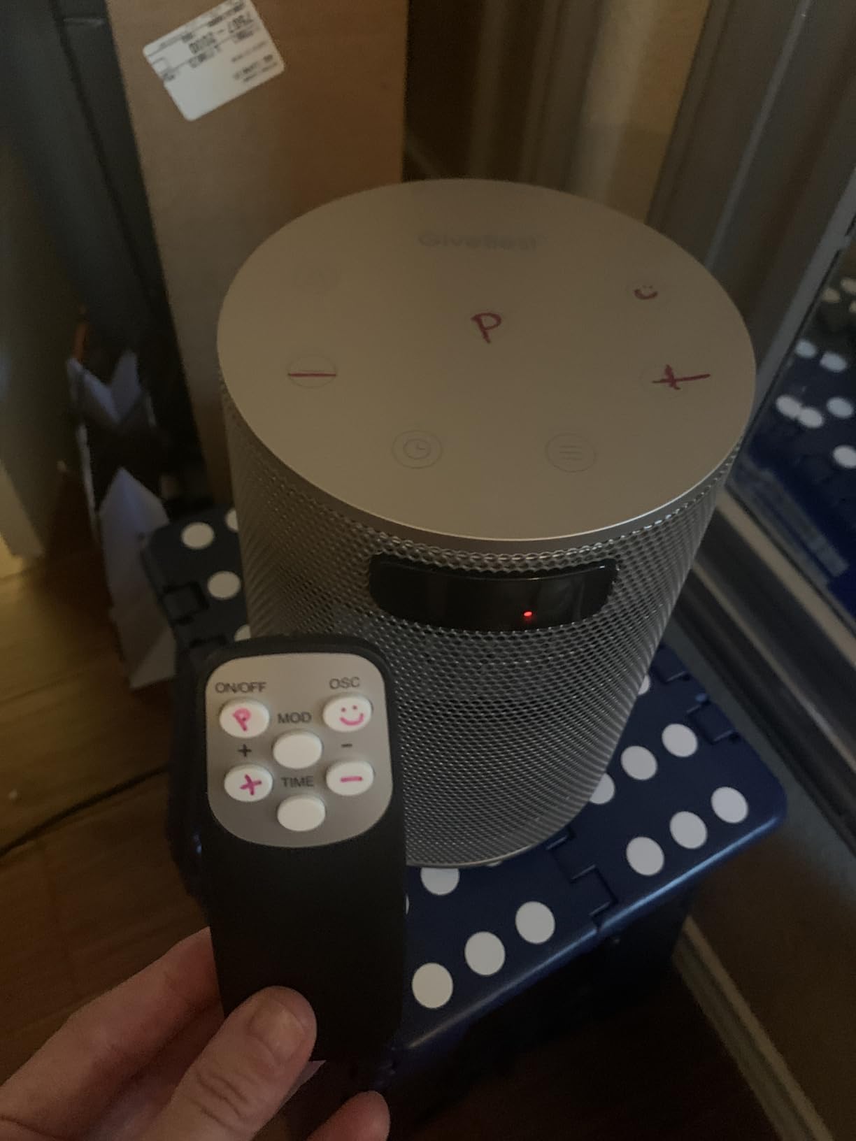 GiveBest Space Heater, Electric Portable Heaters for Indoor Use with Thermostat and Remote, 70 Oscillation, Digital Display, 12H Timer, 1500W PTC Ceramic Fast Safety Heat for Office Bedroom Home Desk customer photo 1