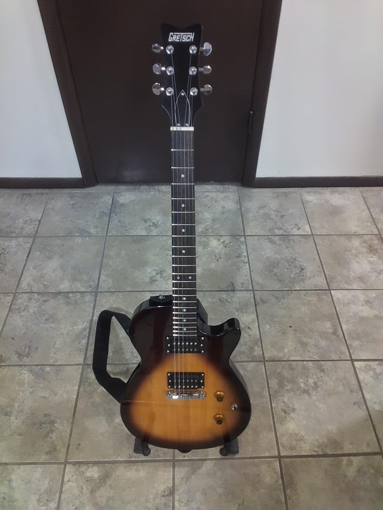 Gretsch Ignite Jet Club Electric Guitar, Laurel Fingerboard, Jet Black customer photo 2