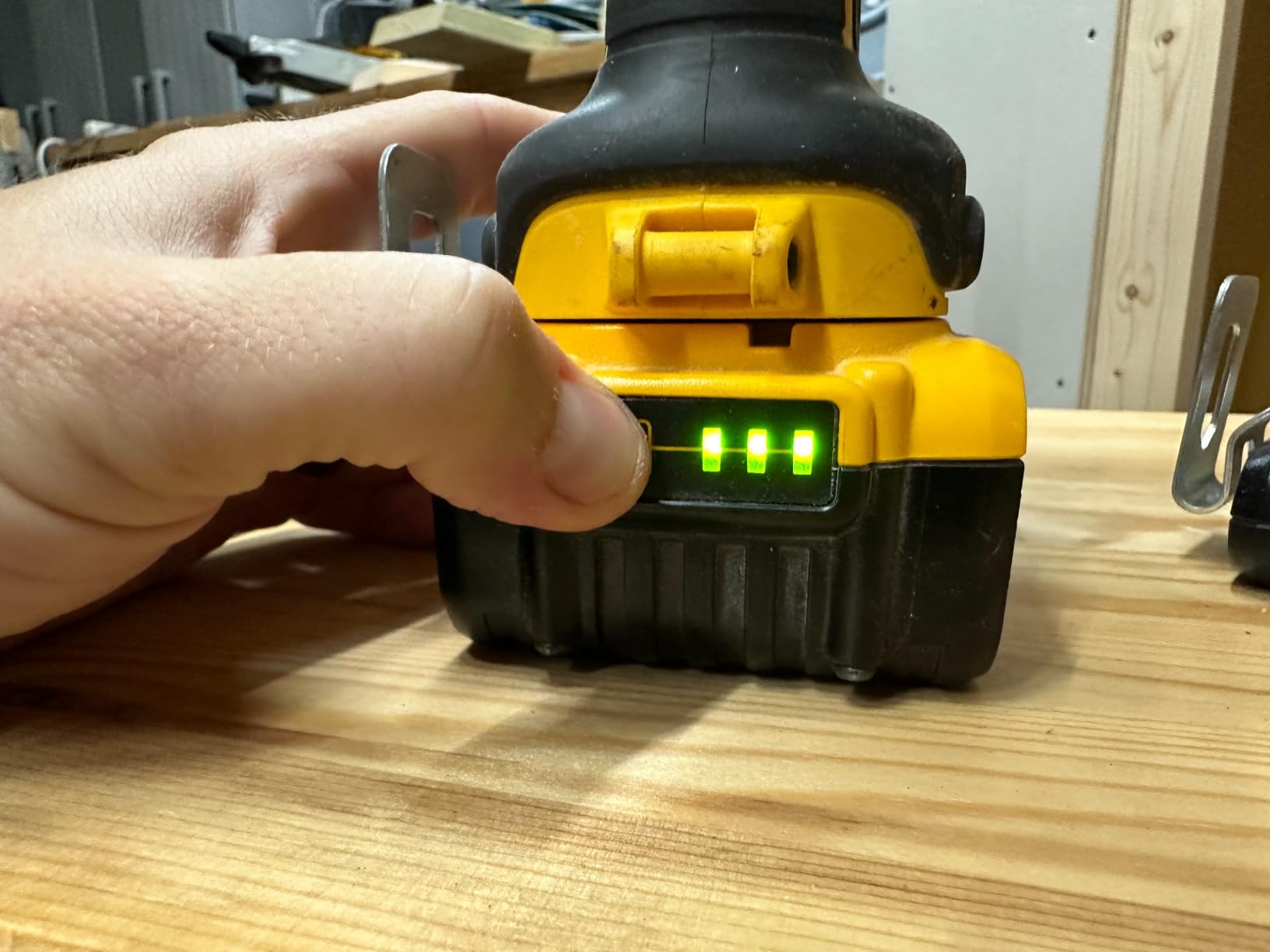 DeWalt 20V MAX XR POWERPACK Battery, 4Ah Lithium Ion, 50% More Power, 2-Pack (DCB2104-2) customer photo 2