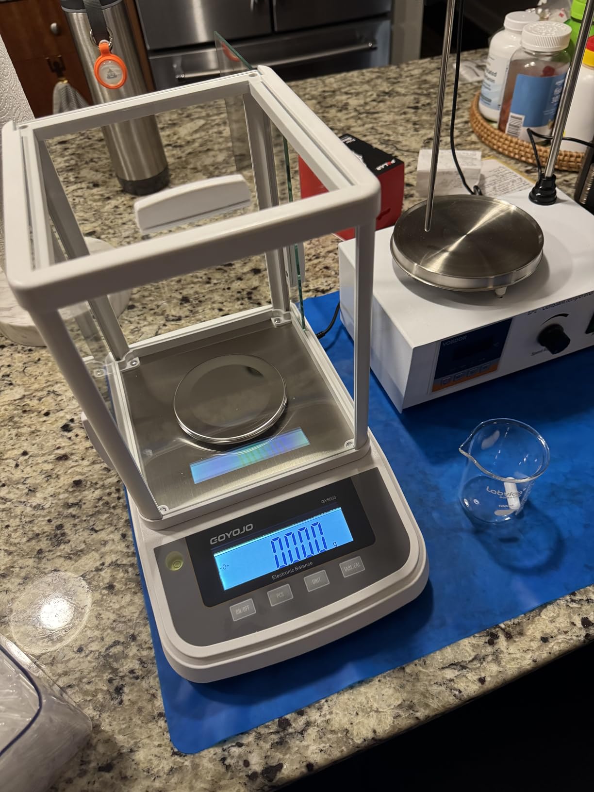 Lab Analytical Balance 500g x 0.001g Precision Digital Scale, with Windshield and RS232 Interface, for Scientific Laboratories, Research, Industrial, Kitchen, Food, Jewelry, 19 Units, 500g Weight customer photo 1