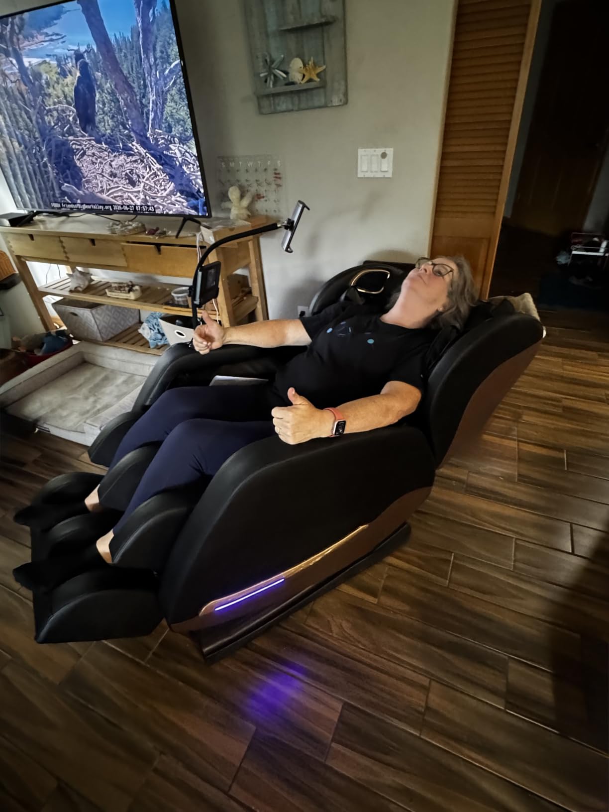 2026 Massage Chair, Massage Chairs Full Body and Recliner with 14 Fixed Points, Zero Gravity, Wood Grain Leather, Foot Massage, Airbags, Lumbar Heating, Bluetooth and Control Screen customer photo 2
