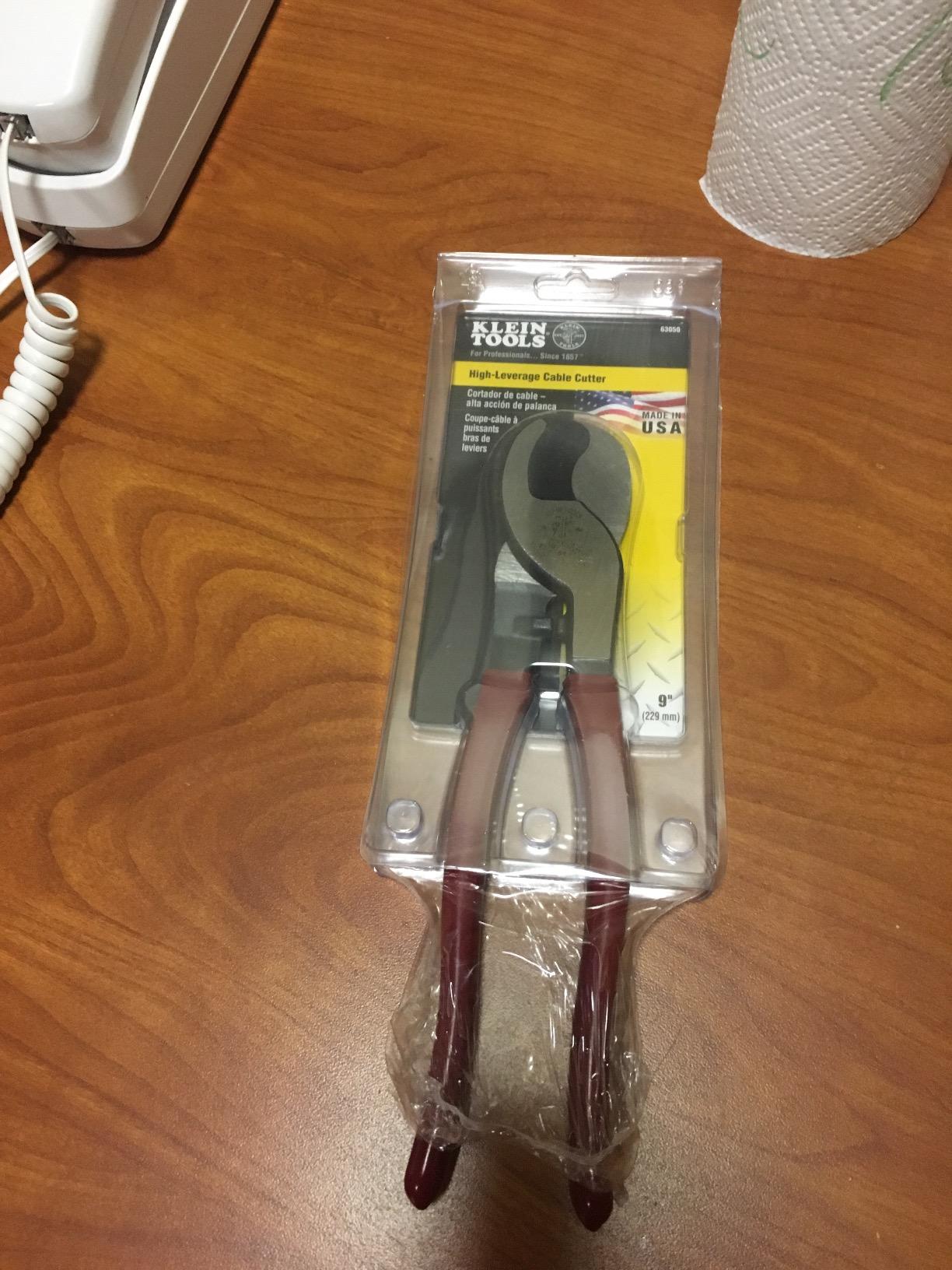 Klein Tools 63050 Cable Cutter, Made in USA, Heavy Duty Cutter for Aluminum, Copper, and Communications Cable customer photo 2