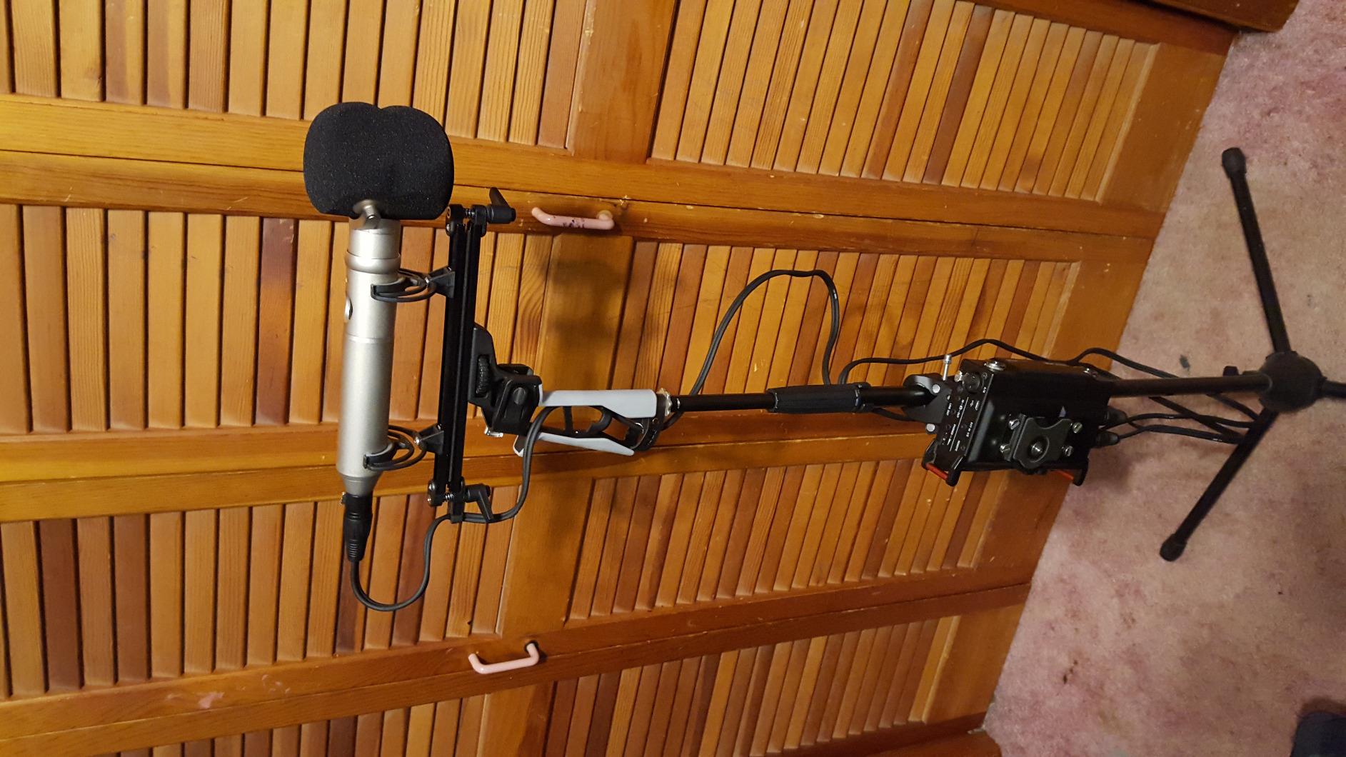 Rode NT4 X Y Stereo Condenser Microphone, Silver customer photo 2