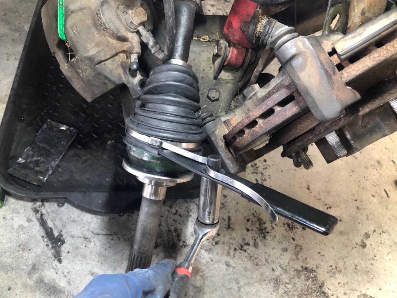 Lisle 30950 CV Joint Banding Tool customer photo 1
