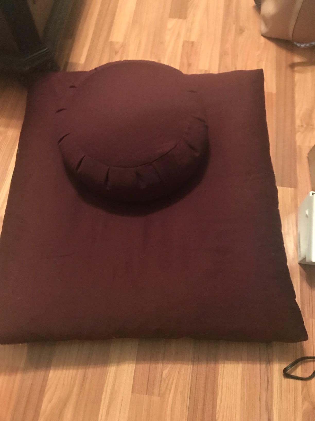 Buckwheat Zafu and Zabuton Meditation Cushion Set (2pc) customer photo 1