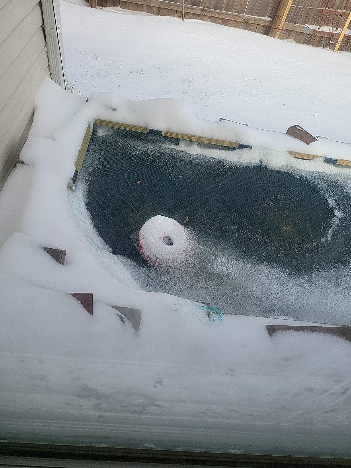 Danner Manufacturing, Inc., Pondmaster Pond De-icer, Red, 02175 customer photo 2