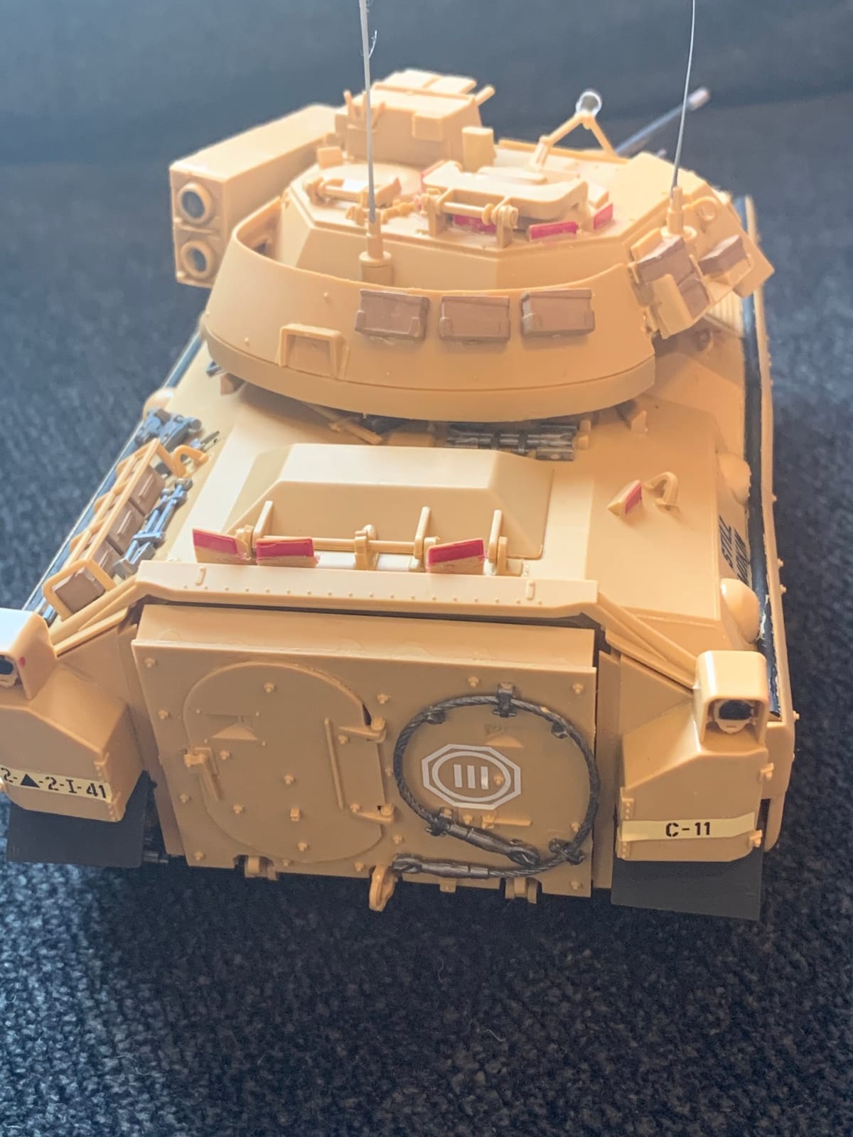 Tamiya Models Bradley M2 IFV W/Interior 1/35 customer photo 1