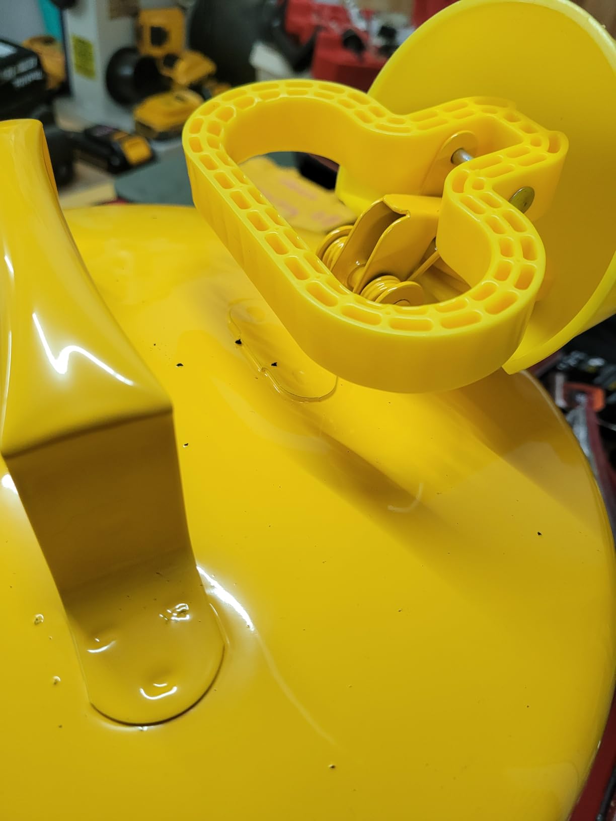 Eagle 5 Gallon Type I Yellow Safety Gas Can for Diesel | Flame Arrester, Self-Closing Lid, and F-15 Funnel, Made in the USA, Galvanized Steel Flammable Storage Can, UI50FSY customer photo 2