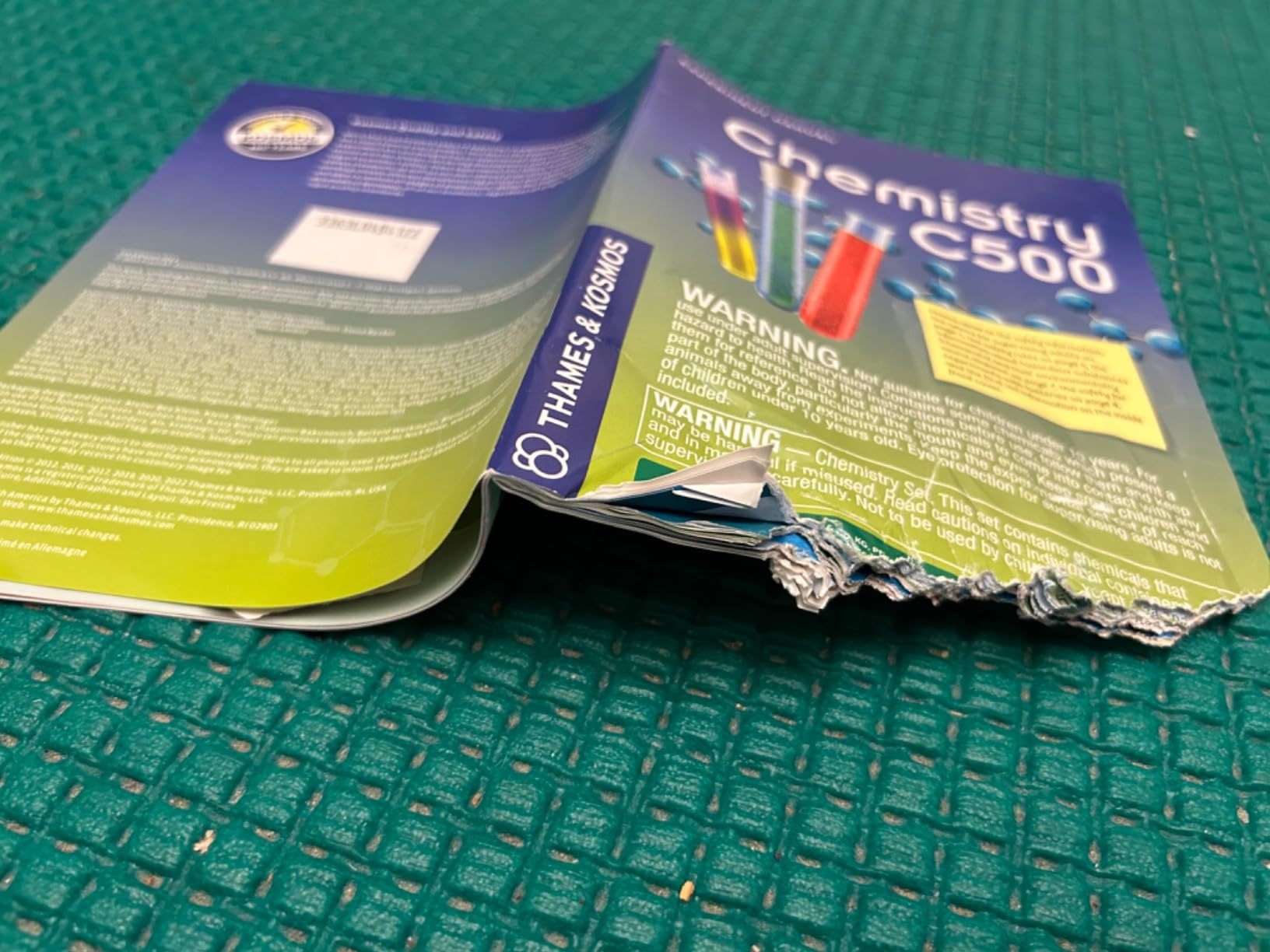 Thames & Kosmos Chemistry Chem C500 Science Kit with 28 Guided Experiments 48 Page Science Guide Parents' Choice Silver Award Winner customer photo 1