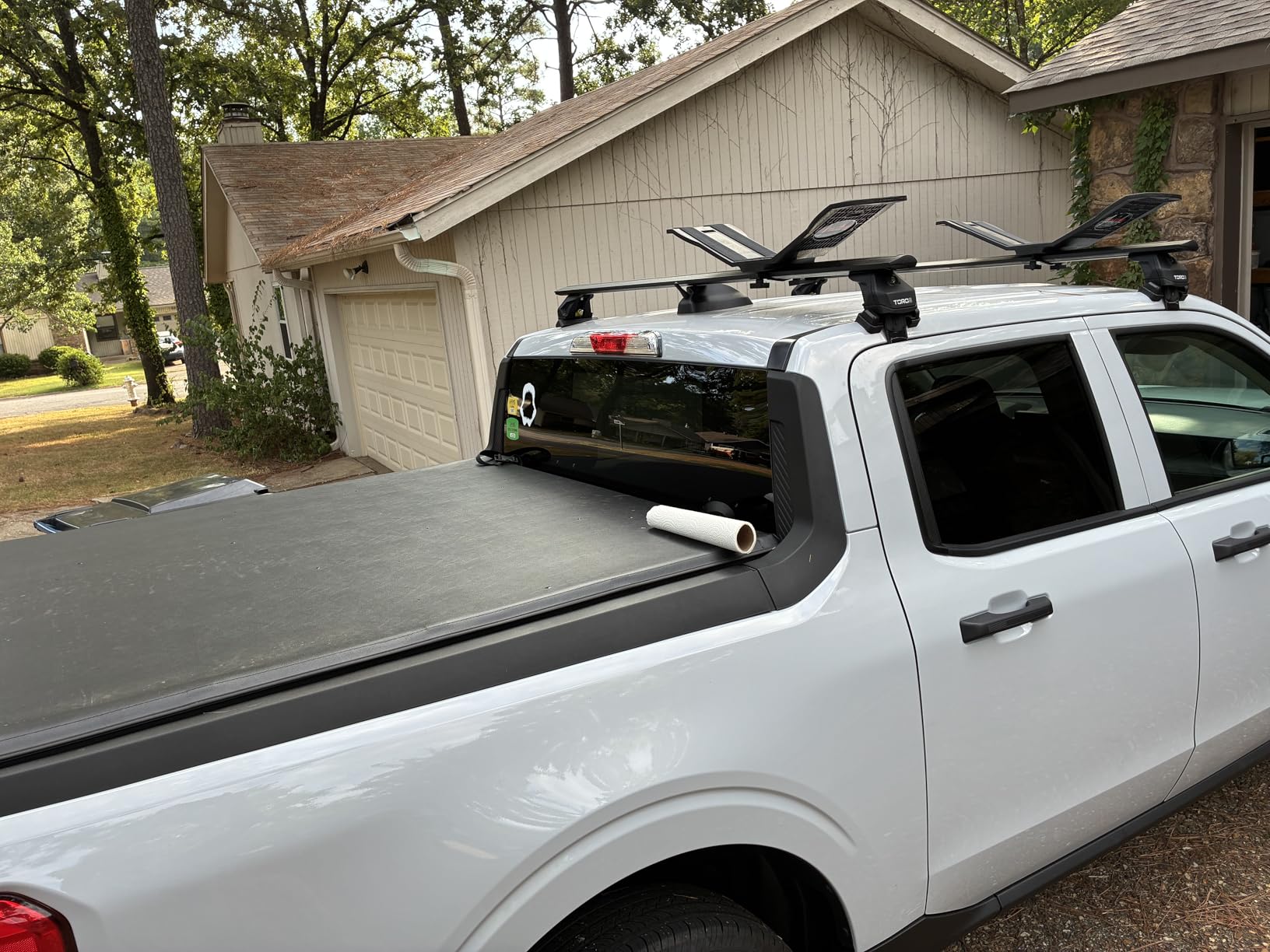 Malone SeaWing Saddle Style Universal Car Roof Rack Kayak Carrier with Bow & Stern Tie-Downs - 70 lb Capacity, V-Style Cradles, No-Tool Install, Jawz Mount, Corrosion-Resistant Nylon customer photo 2