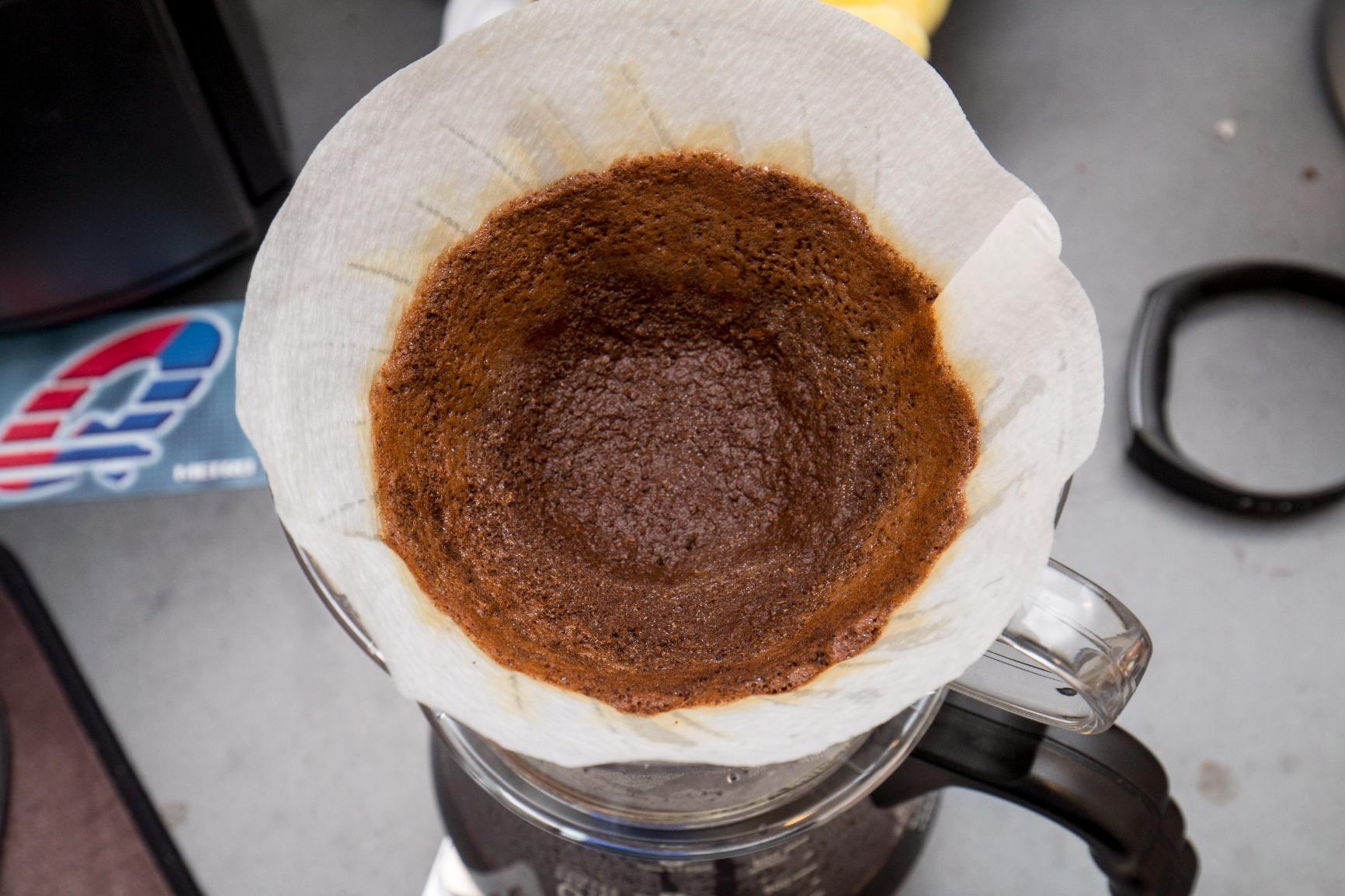 Hario V60 Pour Over Coffee Starter Set, Size 02, Brown customer photo 1