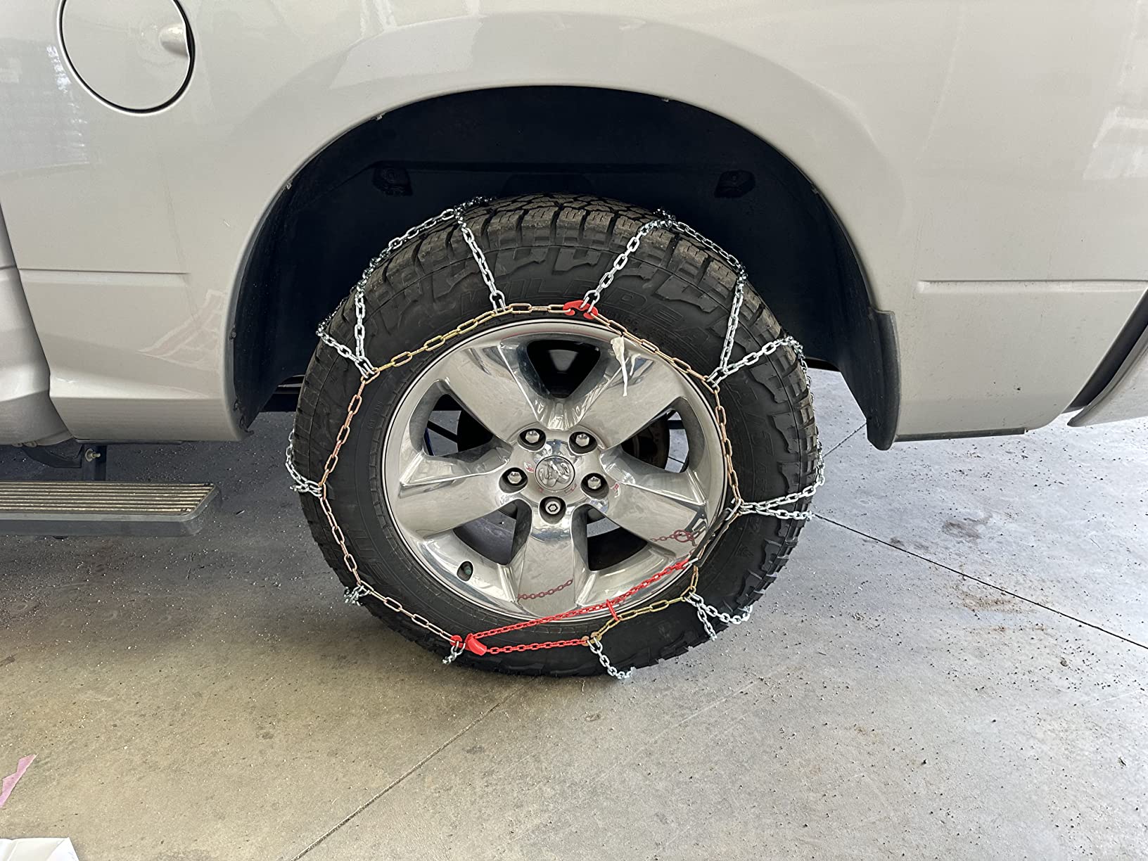 SCC QG3229CAM Quik Grip Wide Base Type CAM-DH Light Truck Tire Traction Chain - Set of 2 customer photo 1