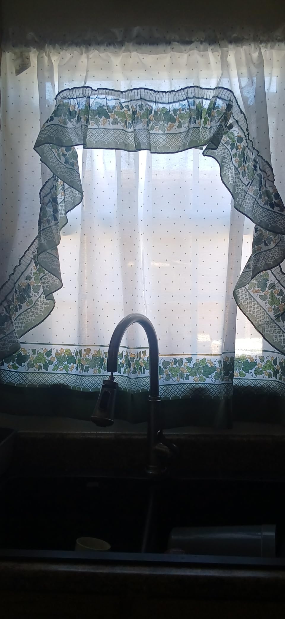 CHF & You Cottage Ivy Country Curtain Tier And Swag Set, Multi, 56-Inch X 36-Inch customer photo 1
