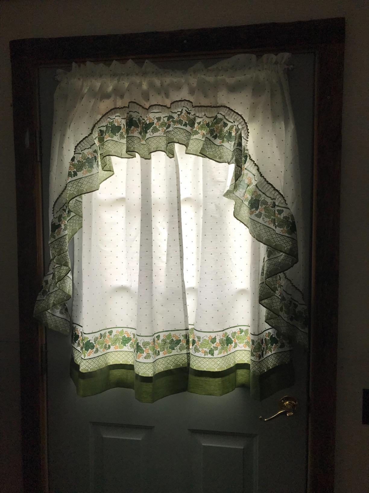 CHF & You Cottage Ivy Country Curtain Tier And Swag Set, Multi, 56-Inch X 36-Inch customer photo 2