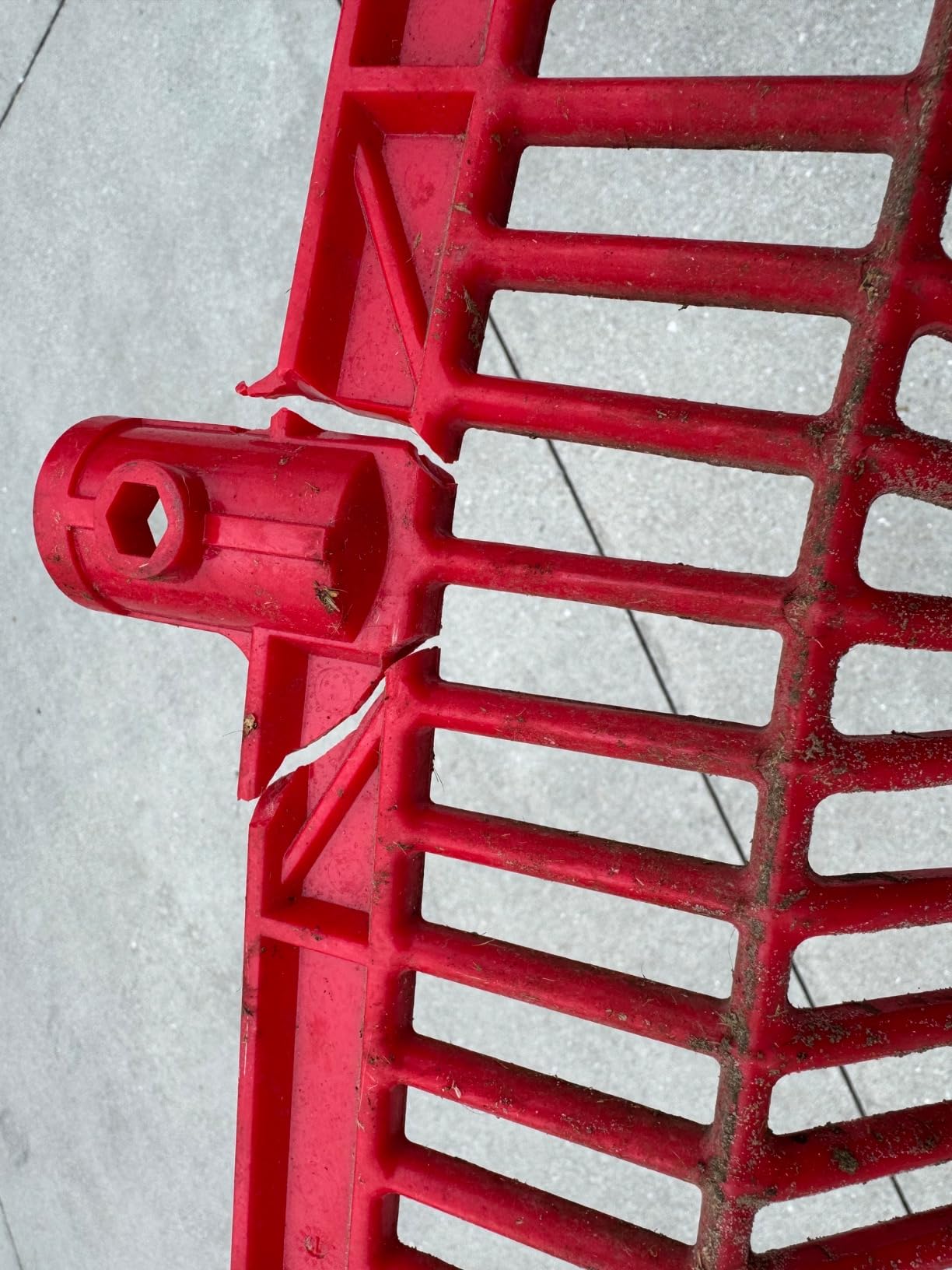 Little Giant DuraFork Pitch Fork (Red) Durable Polycarbonate Stable Fork with Angled Tines w/Ergonomic Handle (Item No. PDFERED) customer photo 1