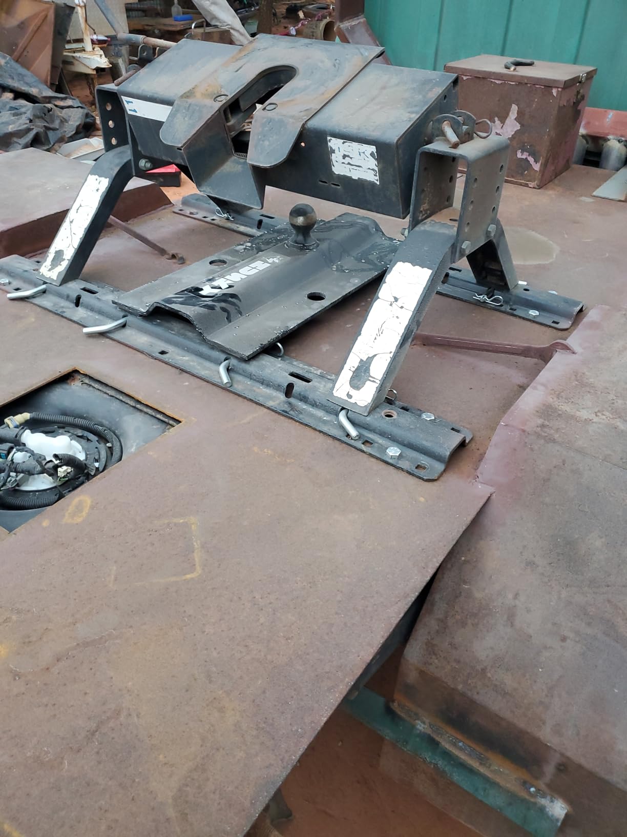 HUSKY TOWING 31368 Gooseneck Hitch customer photo 1