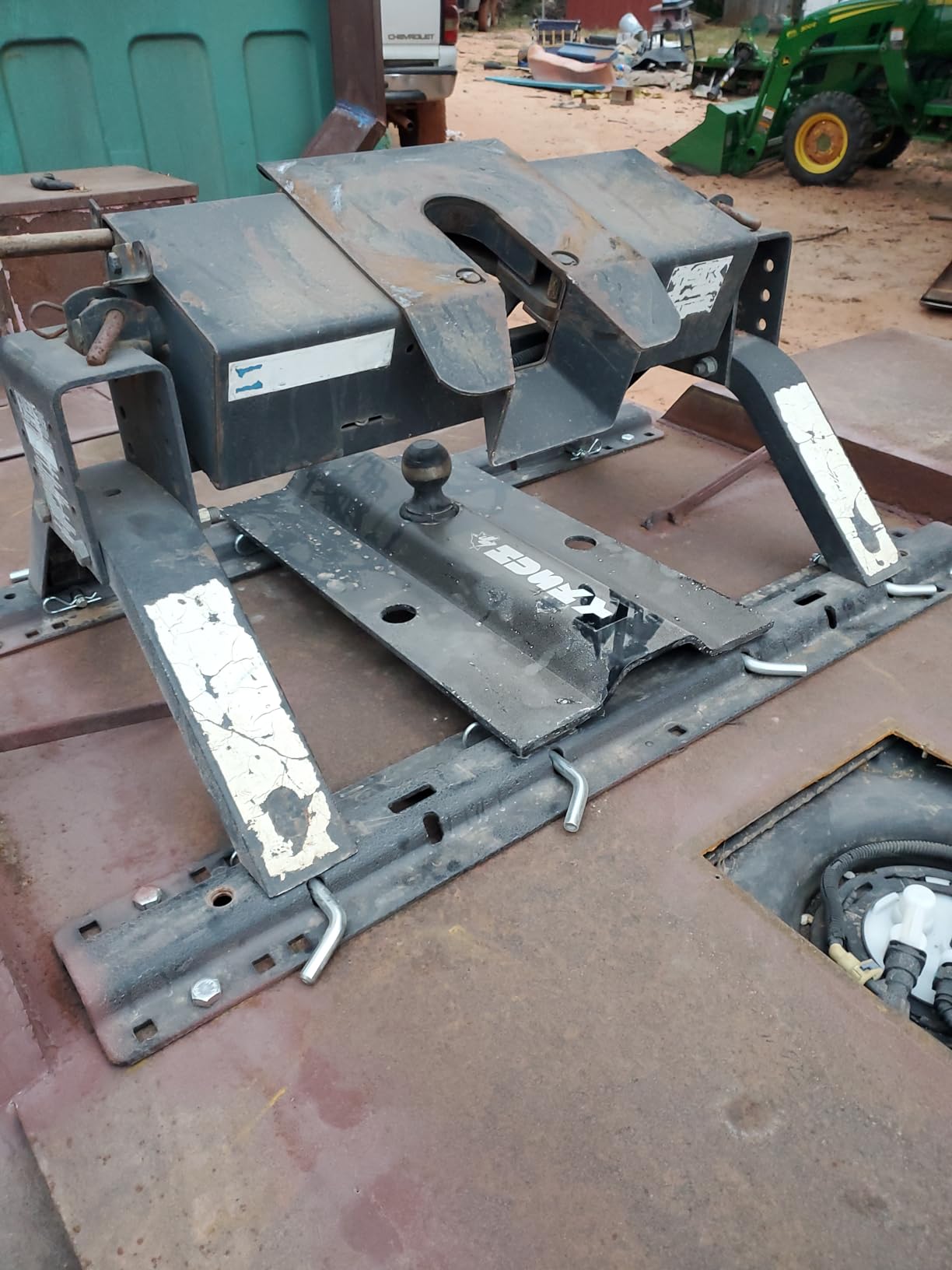 HUSKY TOWING 31368 Gooseneck Hitch customer photo 2