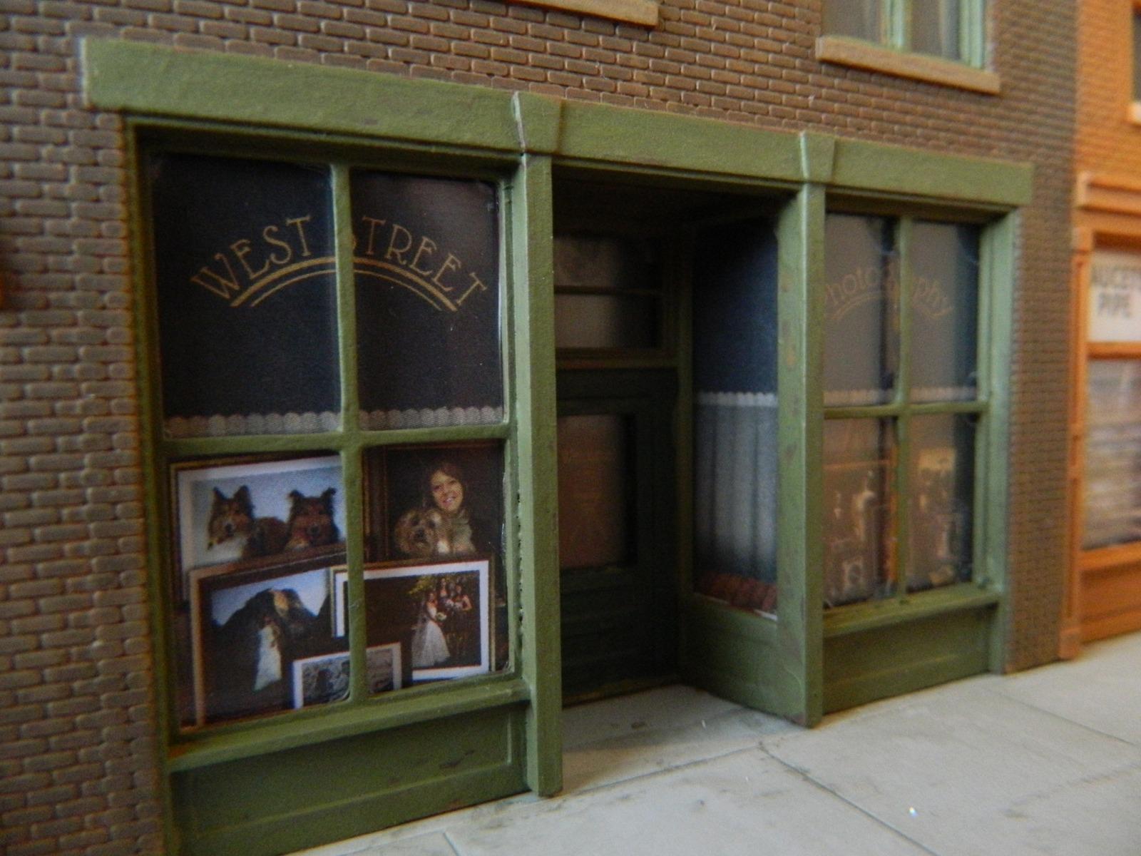 Walthers SceneMaster Merchant Row IV customer photo 2