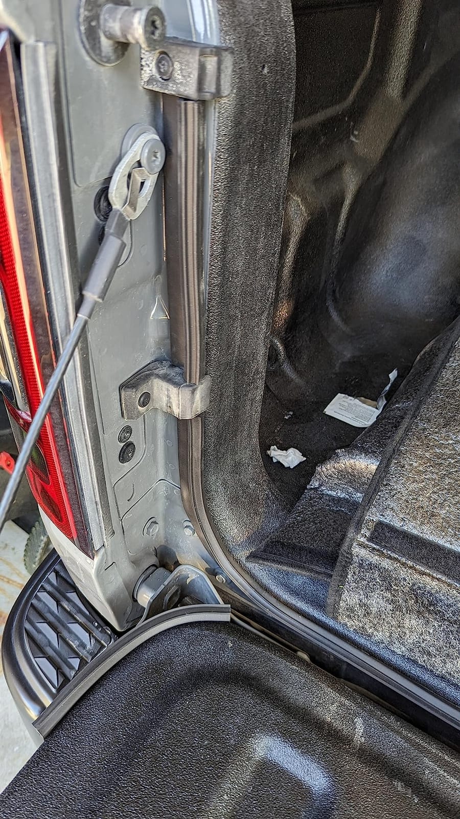 ESI Ultimate Tailgate Seal with Taper Seal 10ft for use with Truck Caps and Tonneau Covers customer photo 2