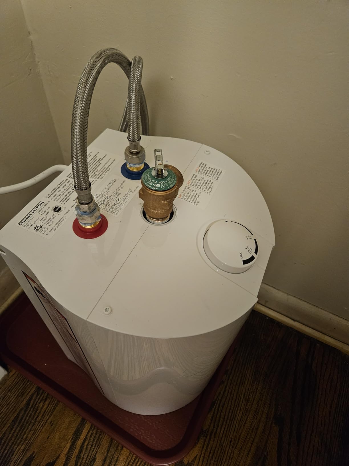 Stiebel Eltron 233219 2.5 gallon, 1300W, 120V SHC 2.5 Mini-Tank Electric Water Heater customer photo 1