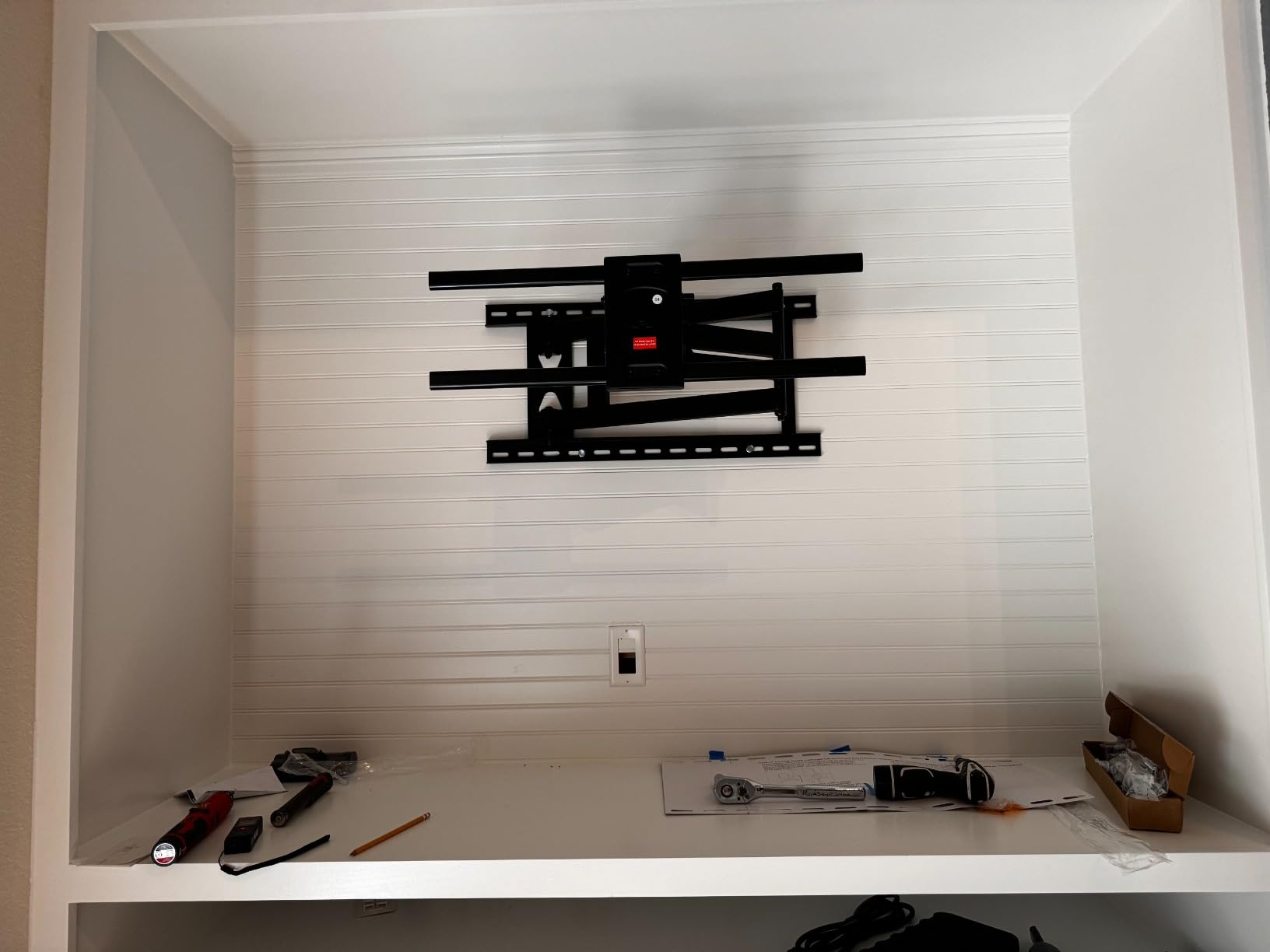 Mounting Dream TV Wall Mount UL Listed for 42-84 Inch Flat Screen TV | Full Motion Mount Bracket Swivel Articulating Arms, Max VESA 600x400mm and 100 LBS, Fits 16 inch Stud, US-Based Customer Service customer photo 1