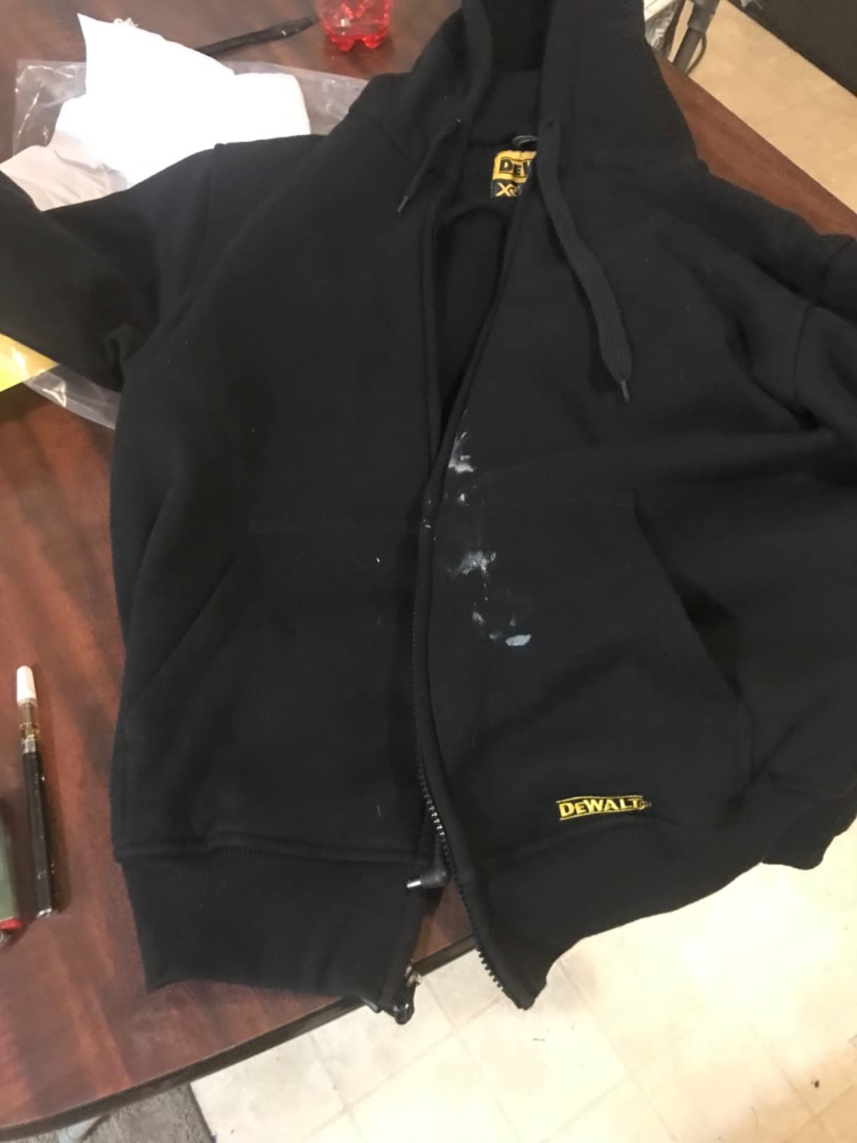 DEWALT DCHJ067B-L 20V/12V MAX Bare Hooded Heated Jacket, Black, Large customer photo 1