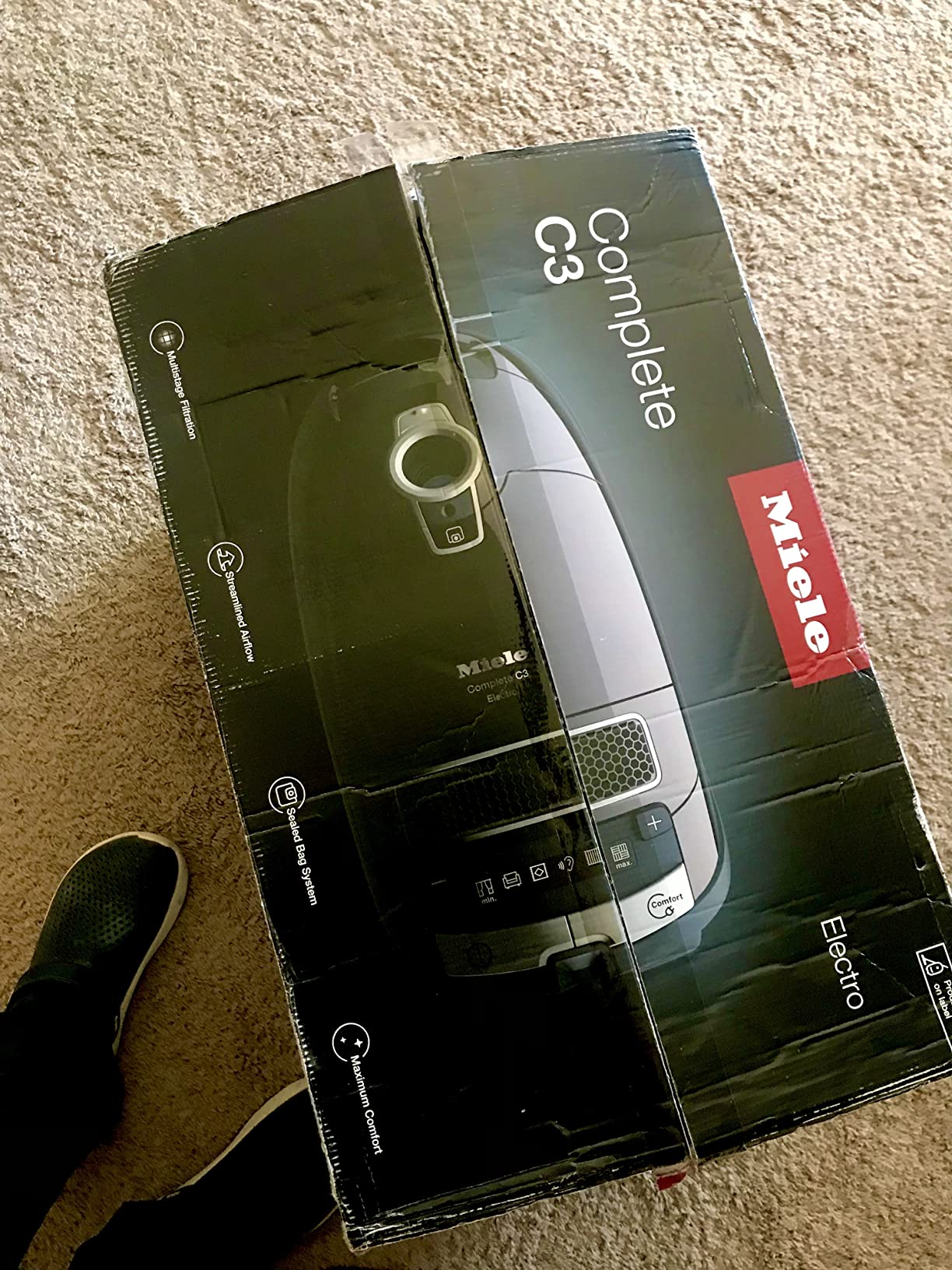 Miele Complete C3 Marin Bagged Canister Vacuum Cleaner with Electrobrush Floorhead, Suitable for Carpets and Hard Floors, in Marine Blue customer photo 2