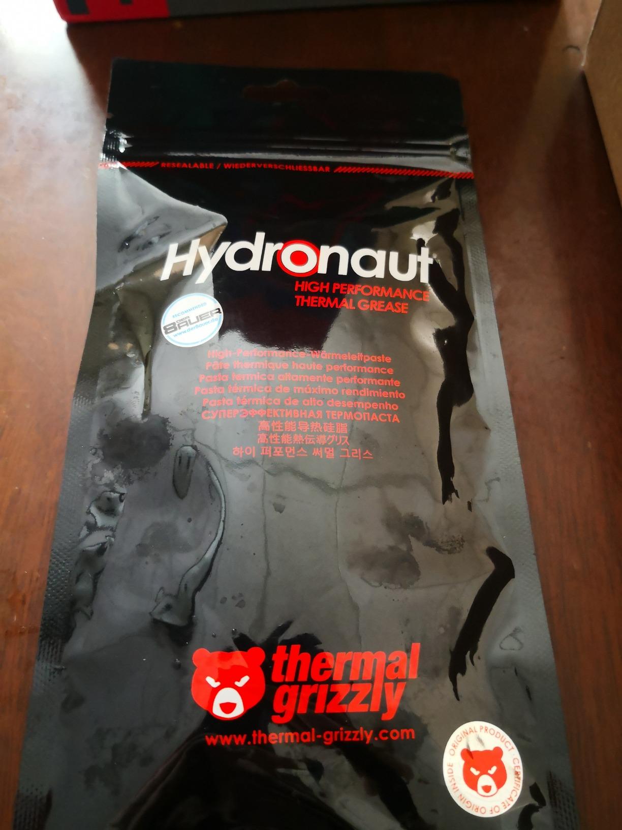 Thermal Grizzly Hydronaut - 7.8 Gram/3 ml - Conductive Thermal Paste for Air and Water Cooling CPU/GPU/PS4/PS5/Xbox customer photo 1