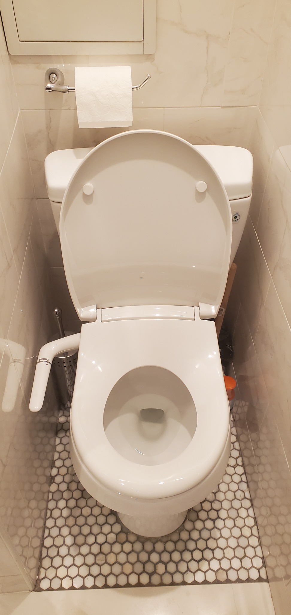 Kohler PureWash M250 Manual Elongated Bidet Toilet Seat, White, Quiet-Close Lid Prevents Slamming, Easy Installation with Quick-Release Hinges, Adjustable Spray Position & Pressure customer photo 1
