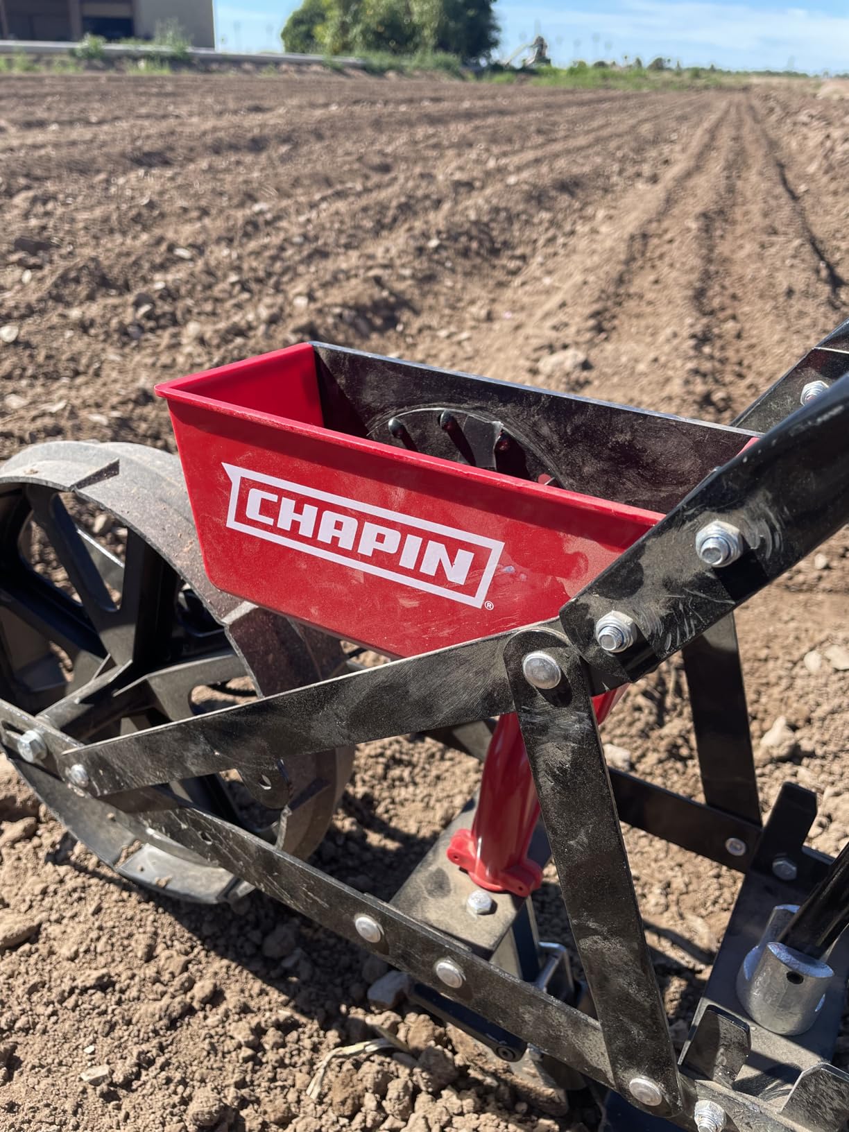 Chapin 8701B Garden Push Seeder Planter with 6 Seed Plates for up to 20 Varieties of Seeds, Zinc Plow Blade, Row Marker, Powder Coated Steel Frame, Red/Black customer photo 1